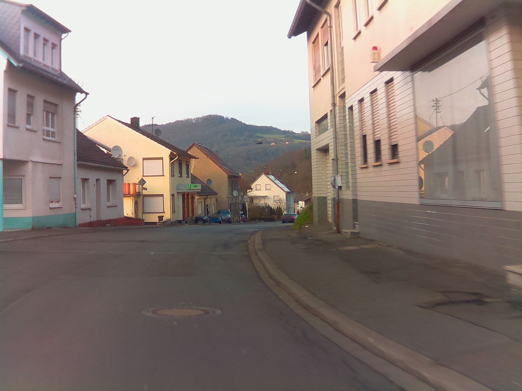 Street view near Hotel Hosser, Idar-Oberstein — © ramap (CC BY-SA · Mapillary)