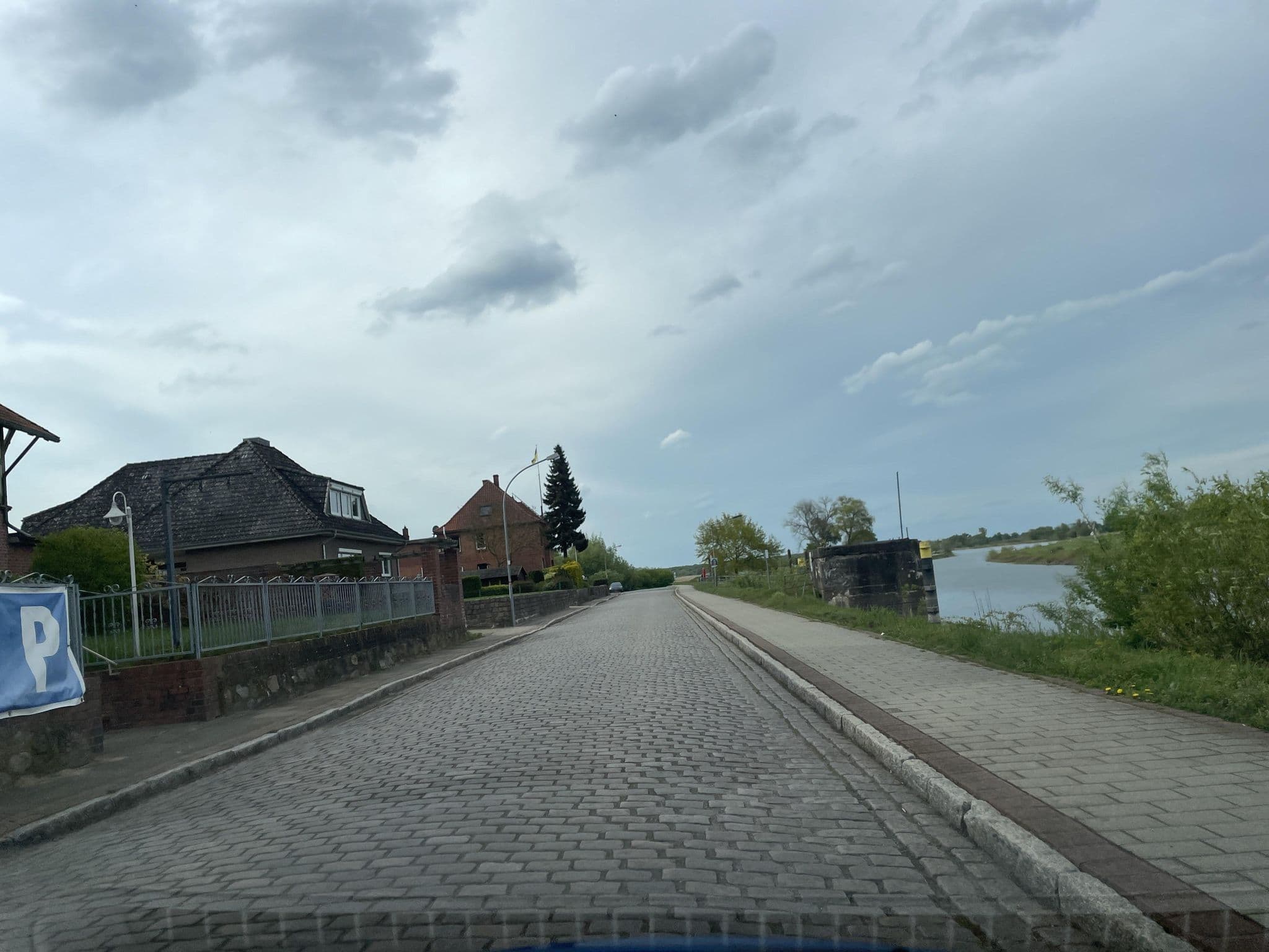 Street view near Elbhotel Bleckede, Bleckede — © hotteliene (CC BY-SA · Mapillary)