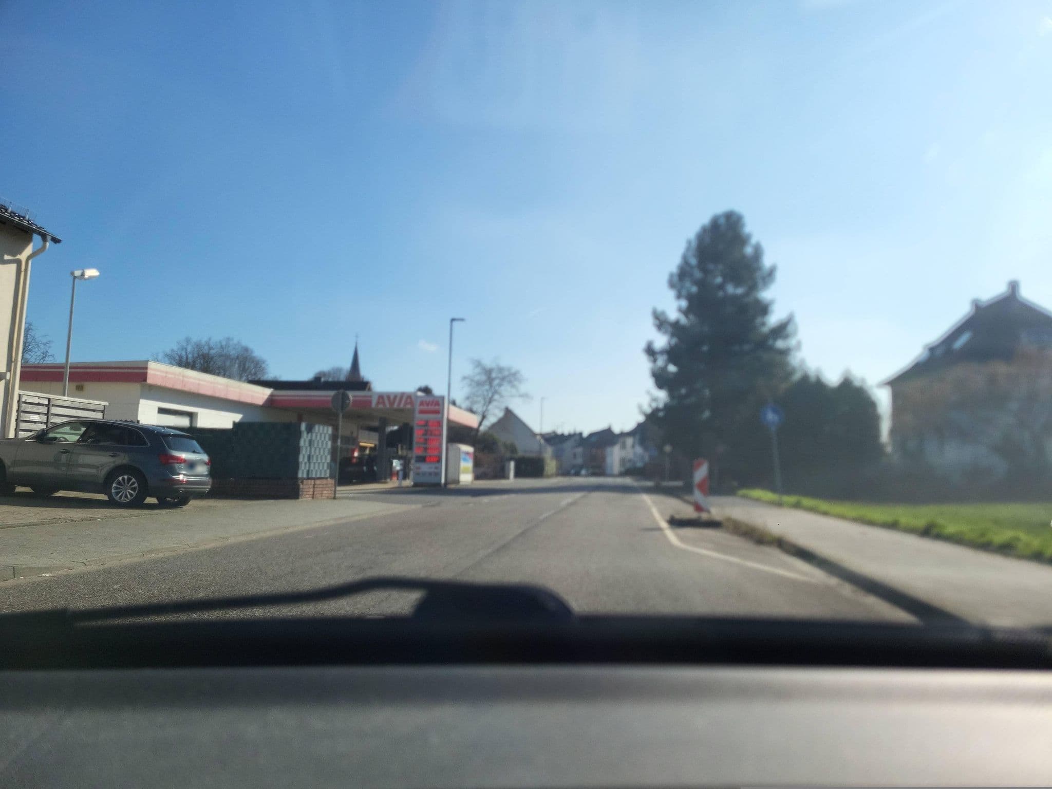 Street view near Landhotel Floris, Nörvenich — © walldi222 (CC BY-SA · Mapillary)
