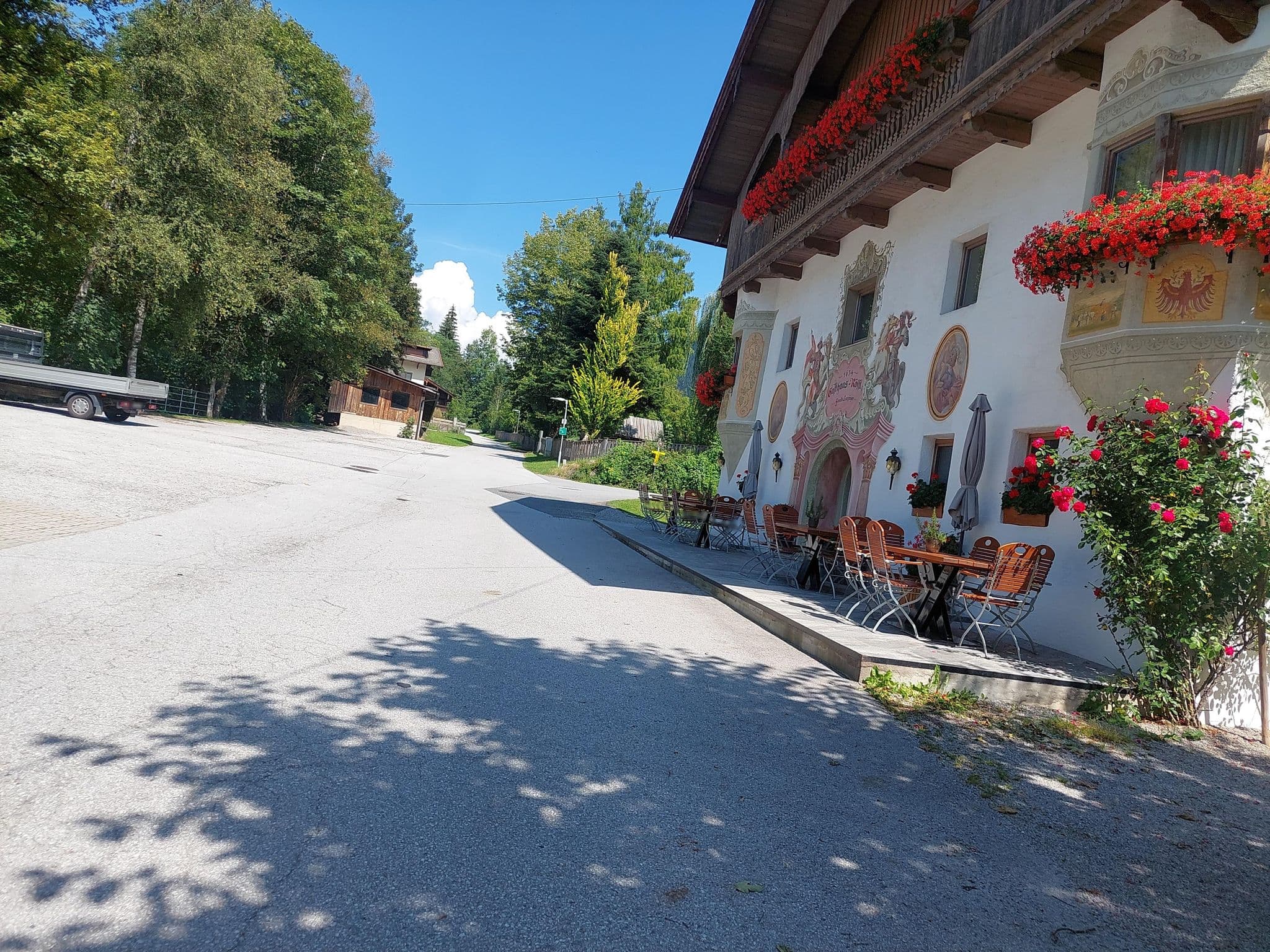 Street view near Rösslwirt, Itter — © viavista (CC BY-SA · Mapillary)
