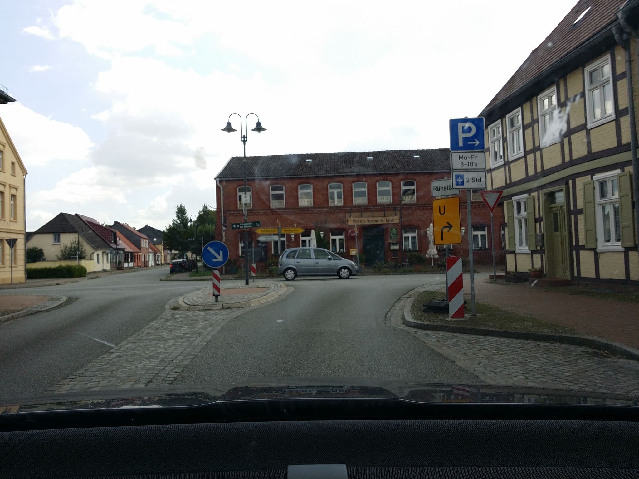 Street view near Stadt Apartment Nr.1, Bad Wilsnack — © bastinb (CC BY-SA · Mapillary)
