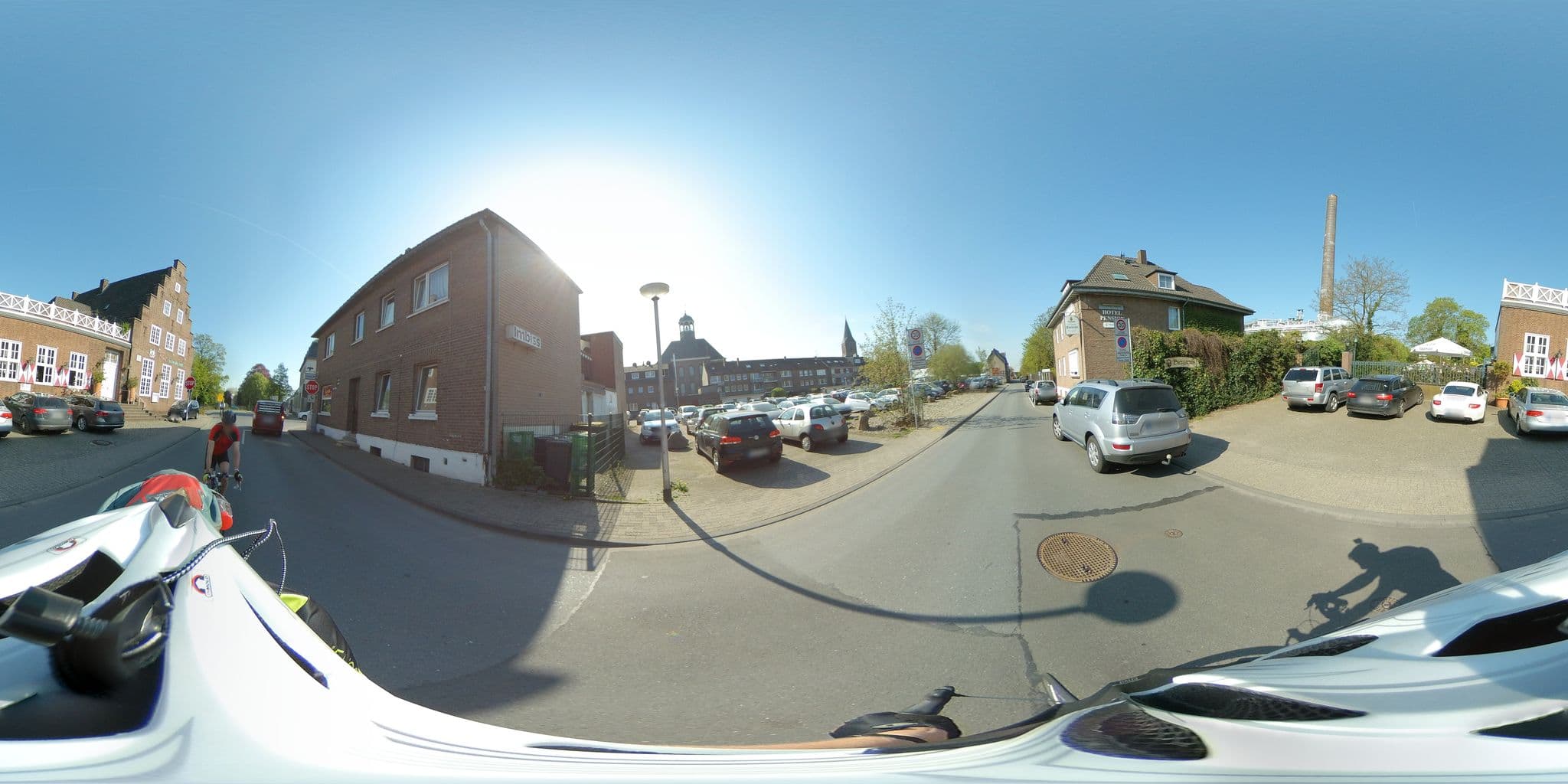 Street view near Hotel Societät, Emmerich — © peewee32 (CC BY-SA · Mapillary)
