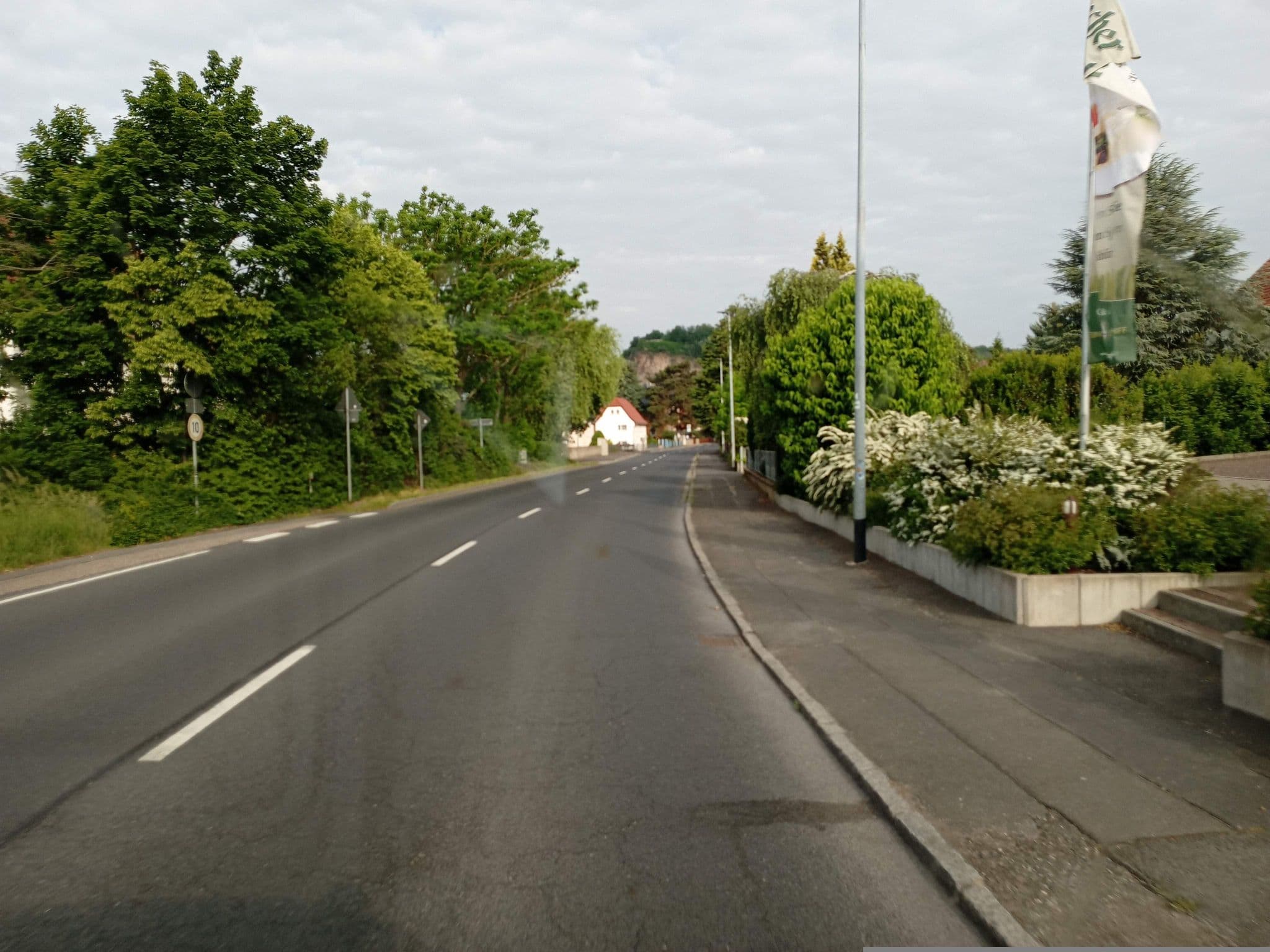 Street view near Neumanns Dampfschiff, Coswig — © atze02 (CC BY-SA · Mapillary)