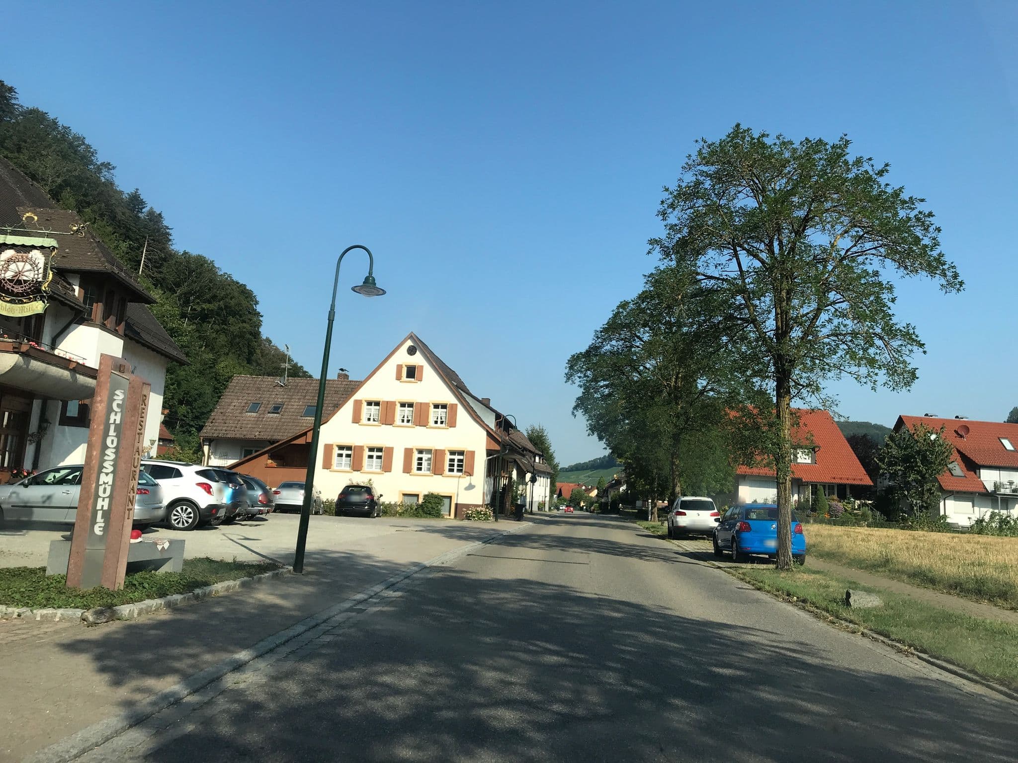 Street view near Schlossmühle, Denzlingen — © tbkrtz (CC BY-SA · Mapillary)