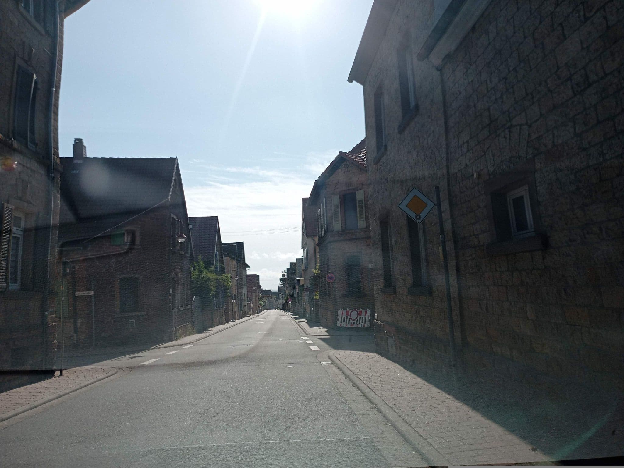 Street view near Gästehaus Spatzennest, Maikammer — © atze02 (CC BY-SA · Mapillary)