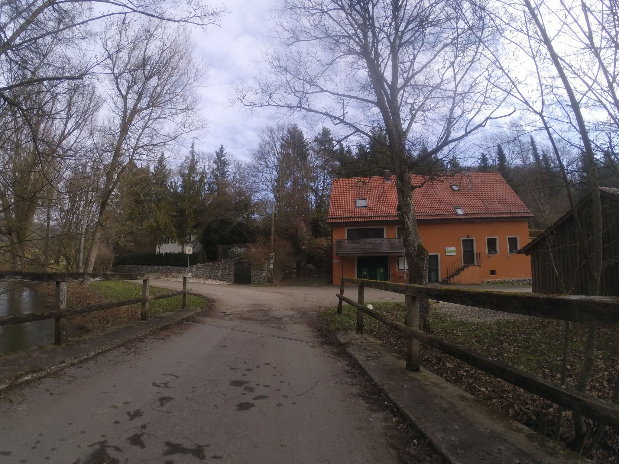 Street view near Selbstversorgerhaus "Ölmühle", Hayingen — © ray66 (CC BY-SA · Mapillary)