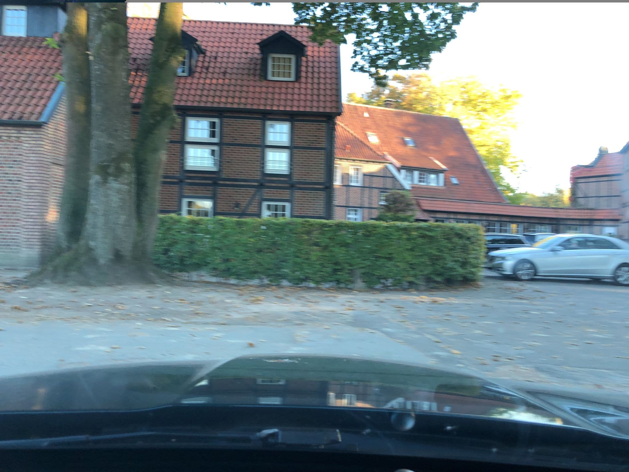 Street view near Ringhotel Landhaus Eggert, Münster — © kgvx (CC BY-SA · Mapillary)