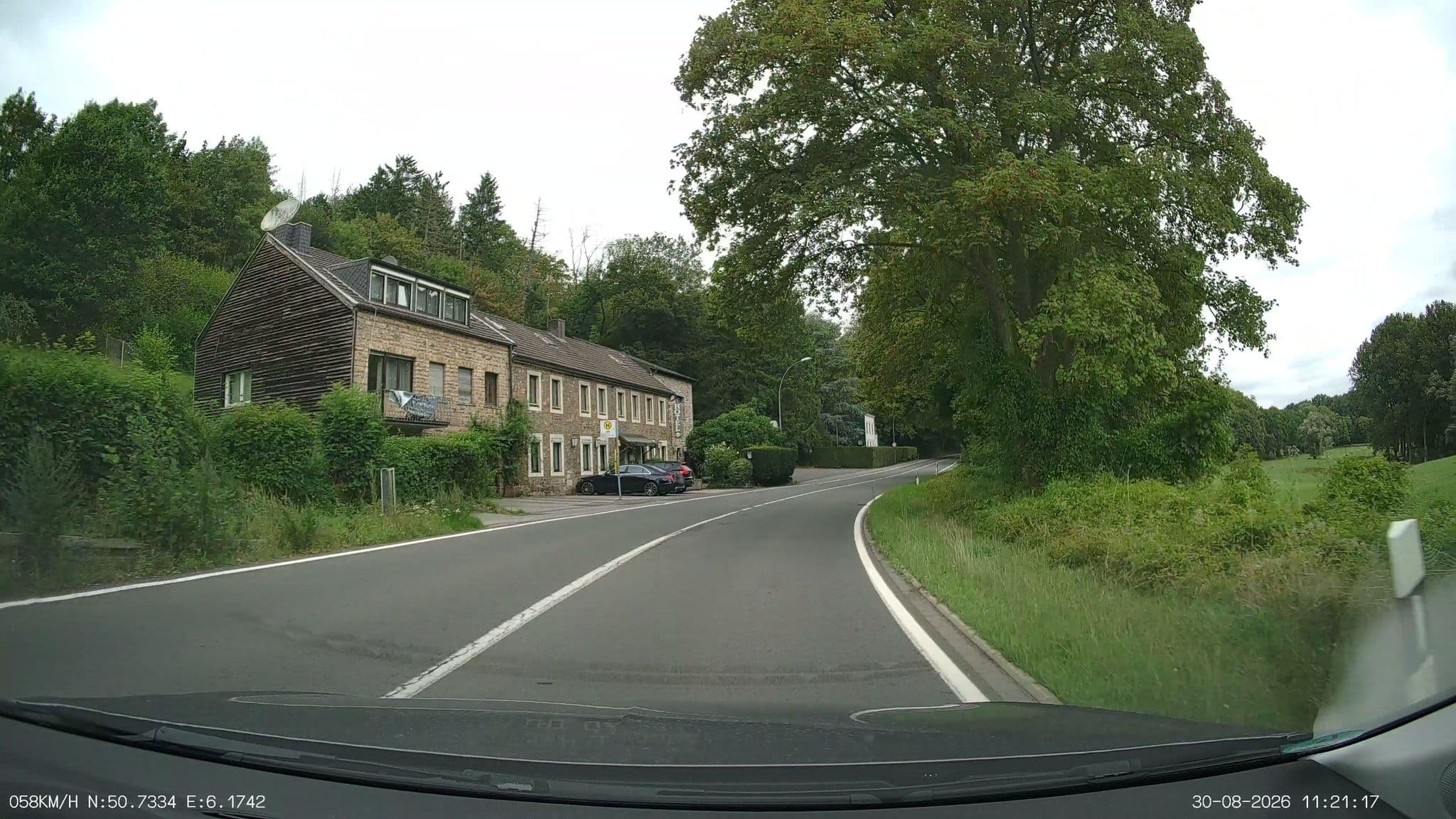 Street view near Im Krebsloch, Walheim - Hahn — © heetENkoel (CC BY-SA · Mapillary)