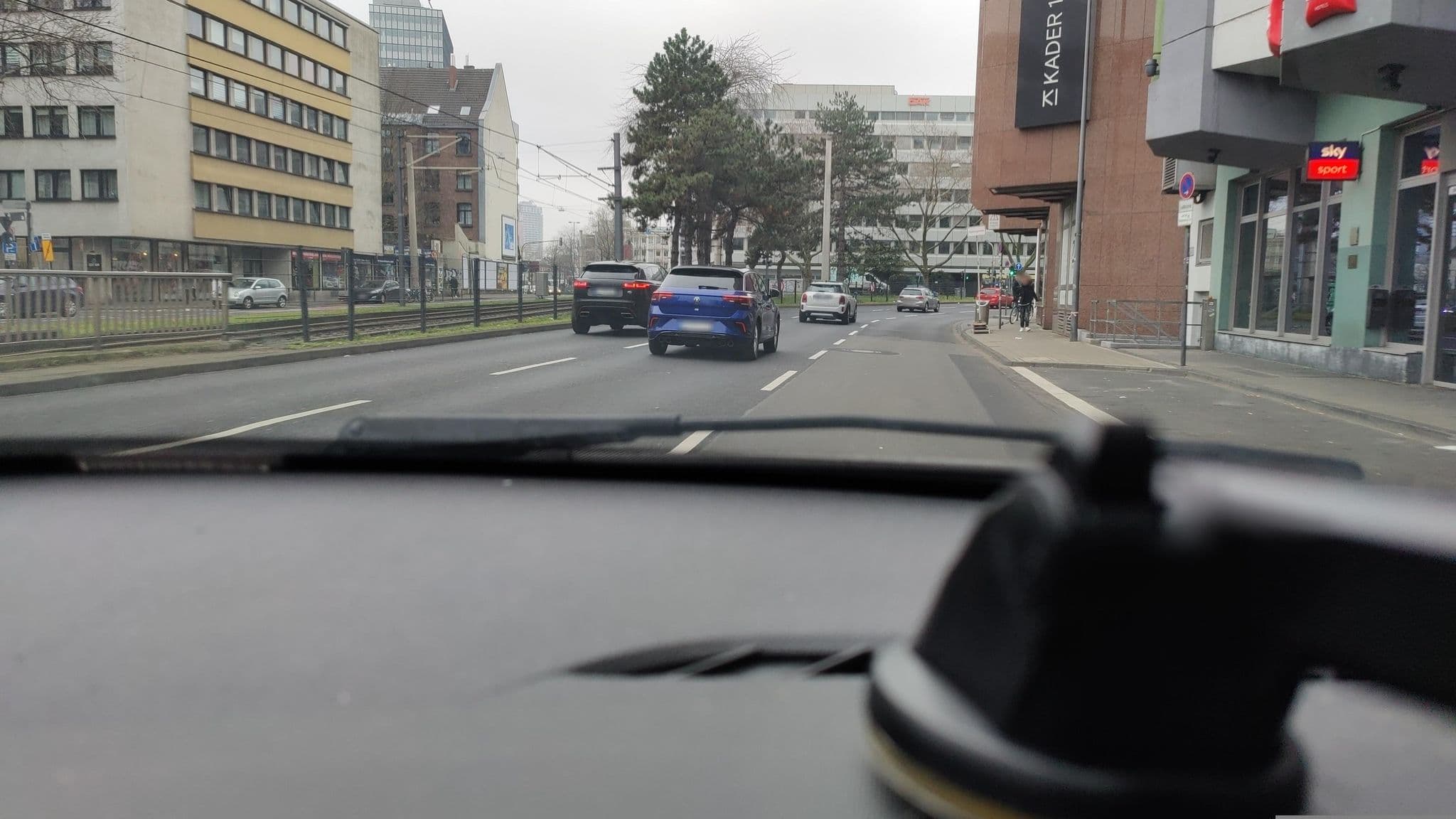 Street view near Ibis Köln Centrum, Köln — © poxonline (CC BY-SA · Mapillary)