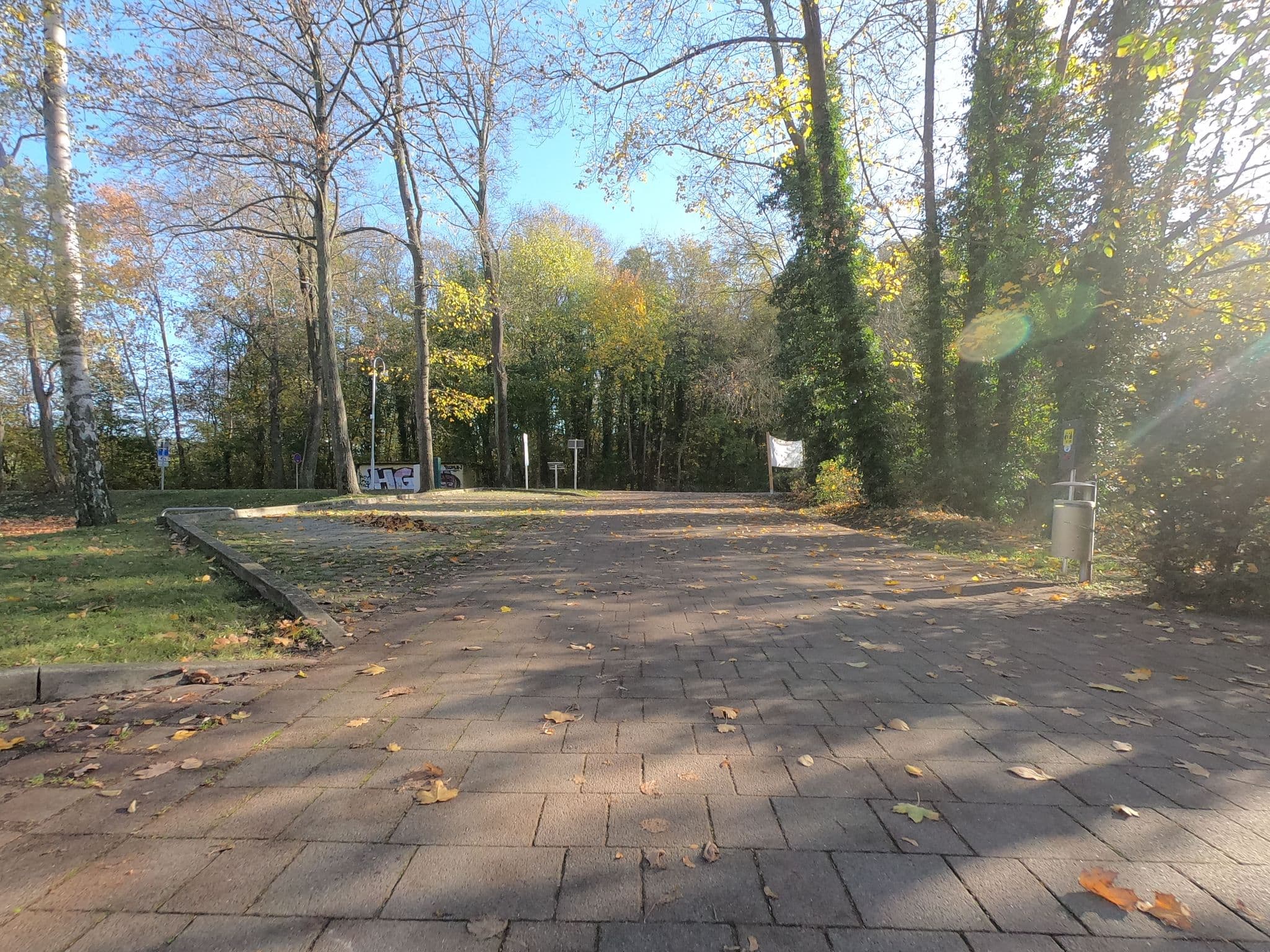 Street view near Caravanstellplatz Diensdorf-Radlow, Bad Saarow — © carlheinz (CC BY-SA · Mapillary)
