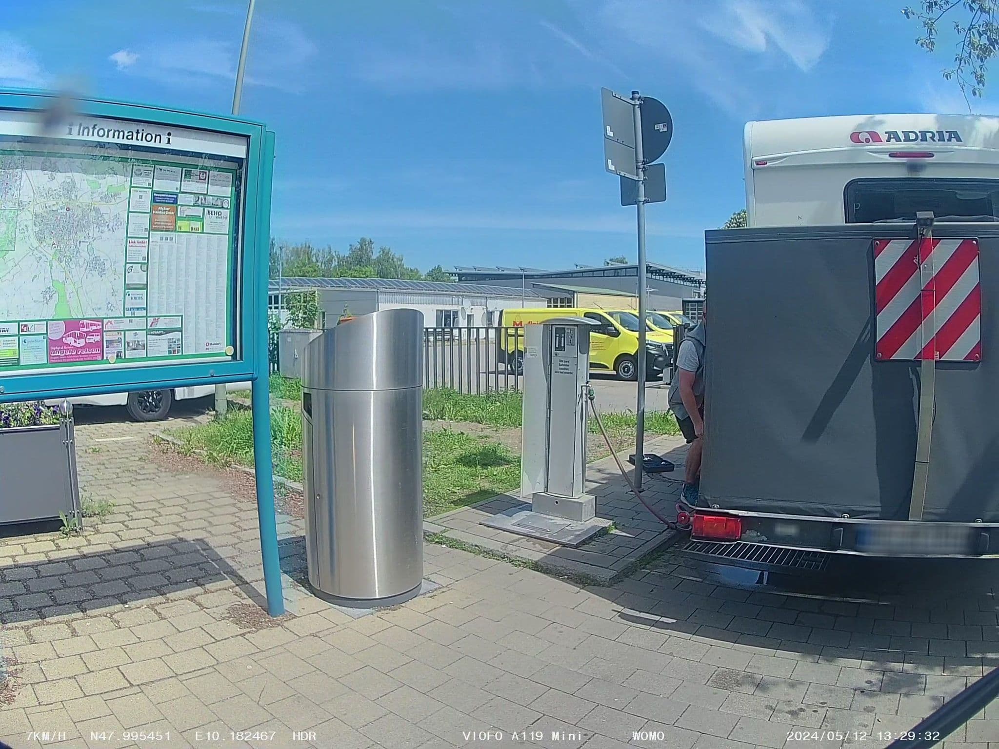 Street view near Städtischer Wohnmobilparkplatz, Amendingen — © soulcover (CC BY-SA · Mapillary)