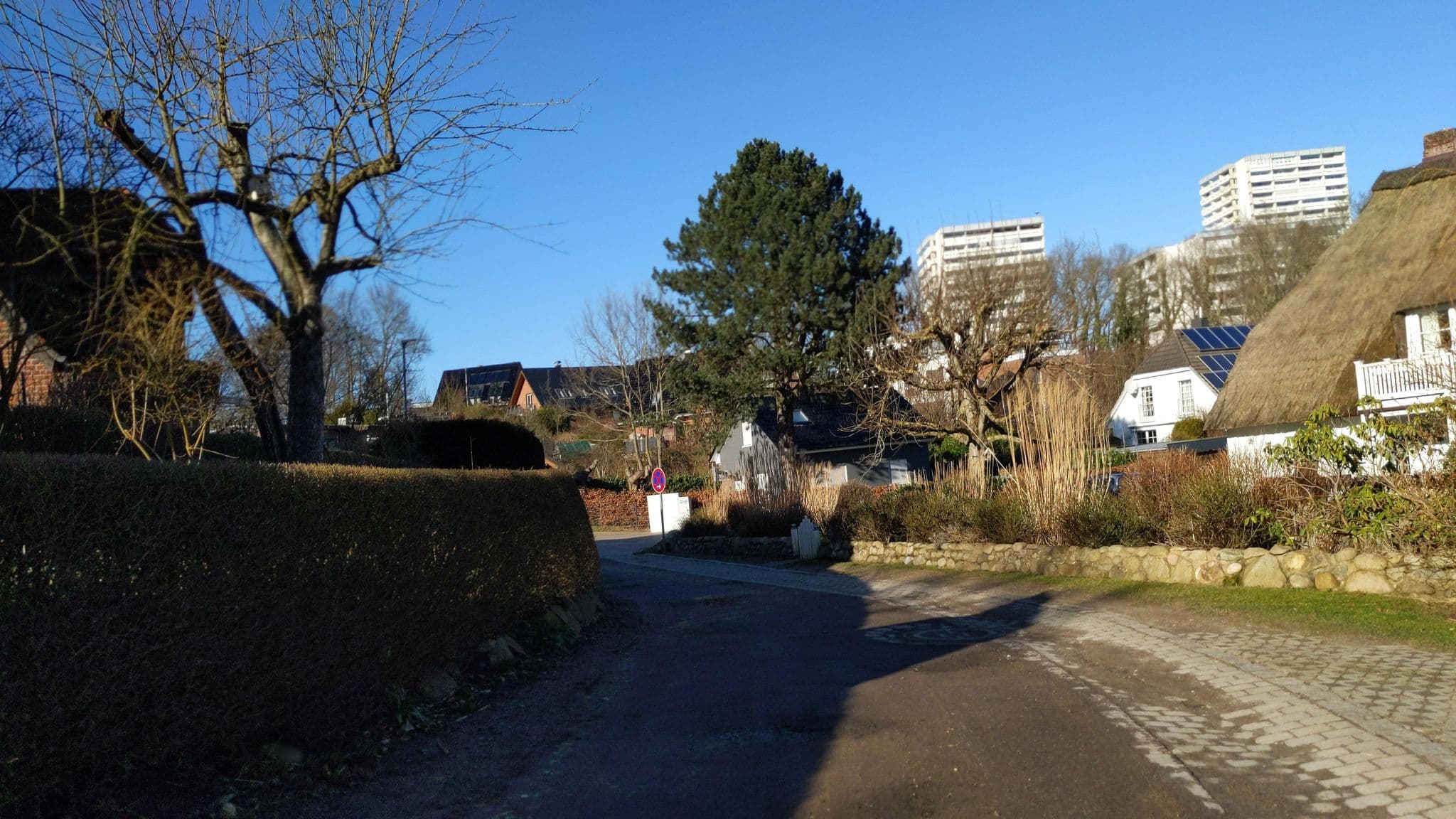 Street view near Schäferkate, Sierksdorf — © rasmustravemnd (CC BY-SA · Mapillary)