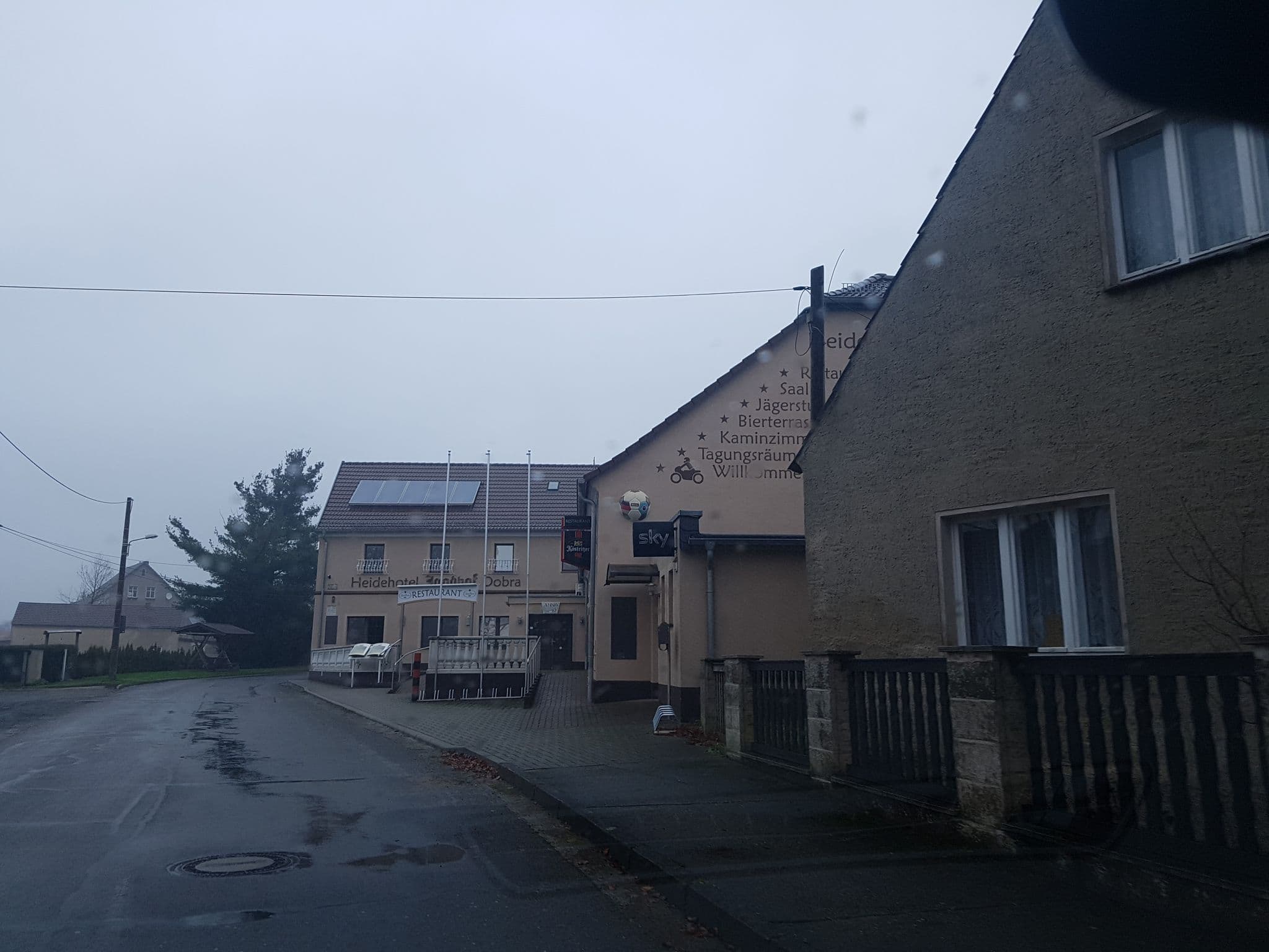 Street view near Heidehotel Jagdhof, Bad Liebenwerda — © dsmm (CC BY-SA · Mapillary)