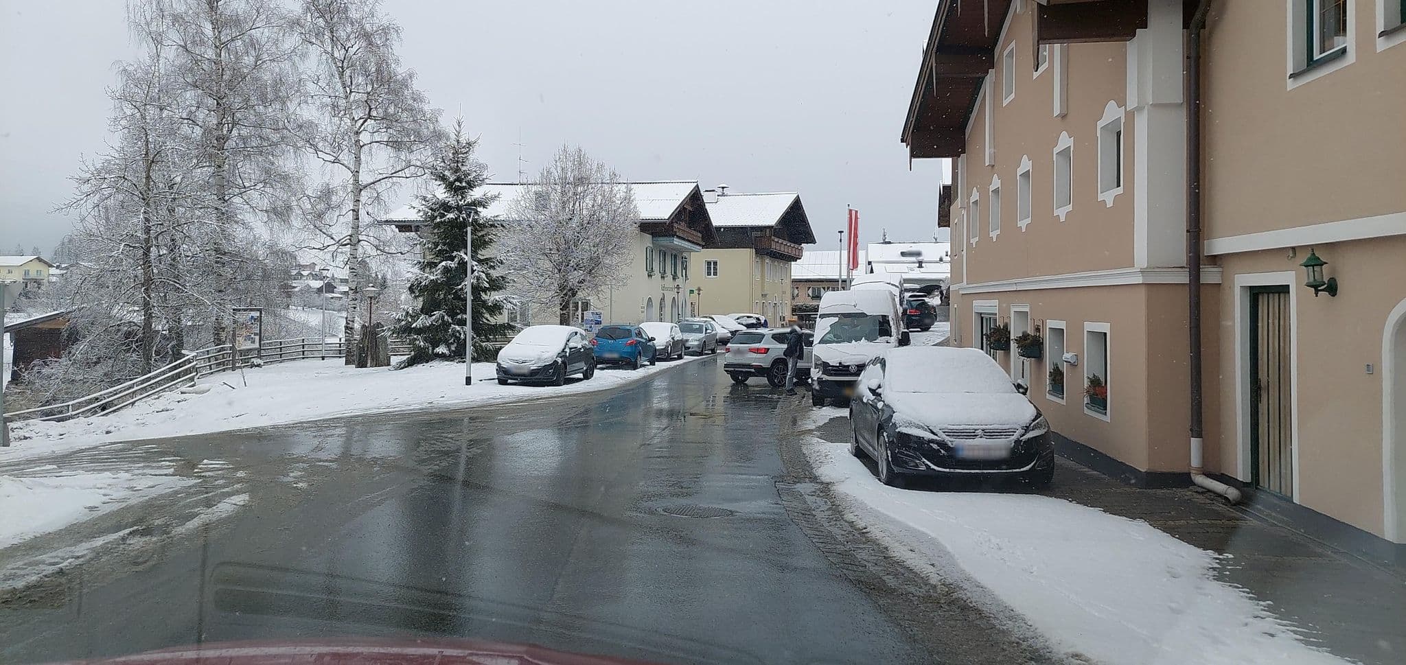 Street view near Gasthof Krämerwirt, Rauris — © gzin (CC BY-SA · Mapillary)