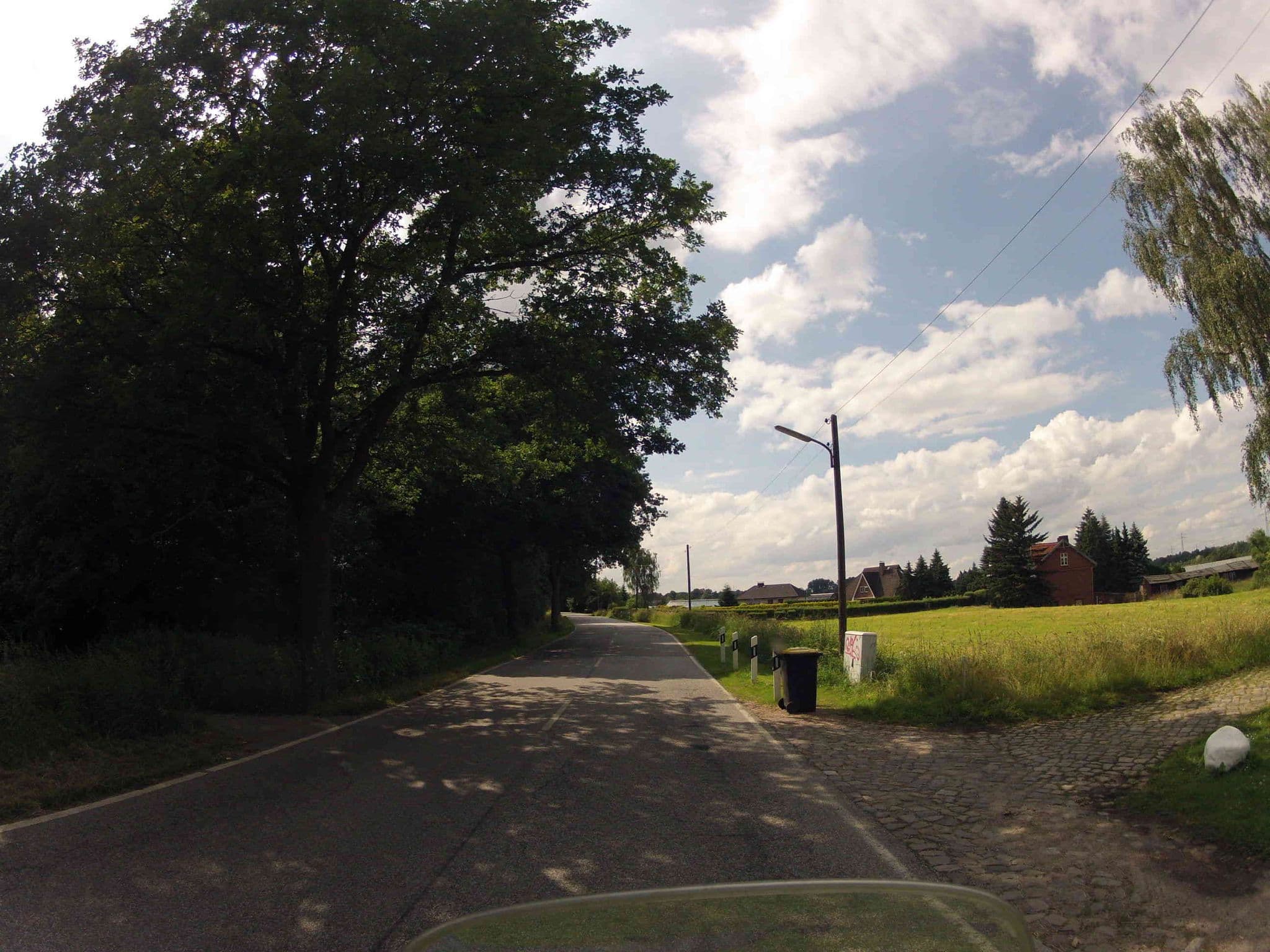 Street view near Zum Eichbaum, Allermöhe — © jacques_n (CC BY-SA · Mapillary)