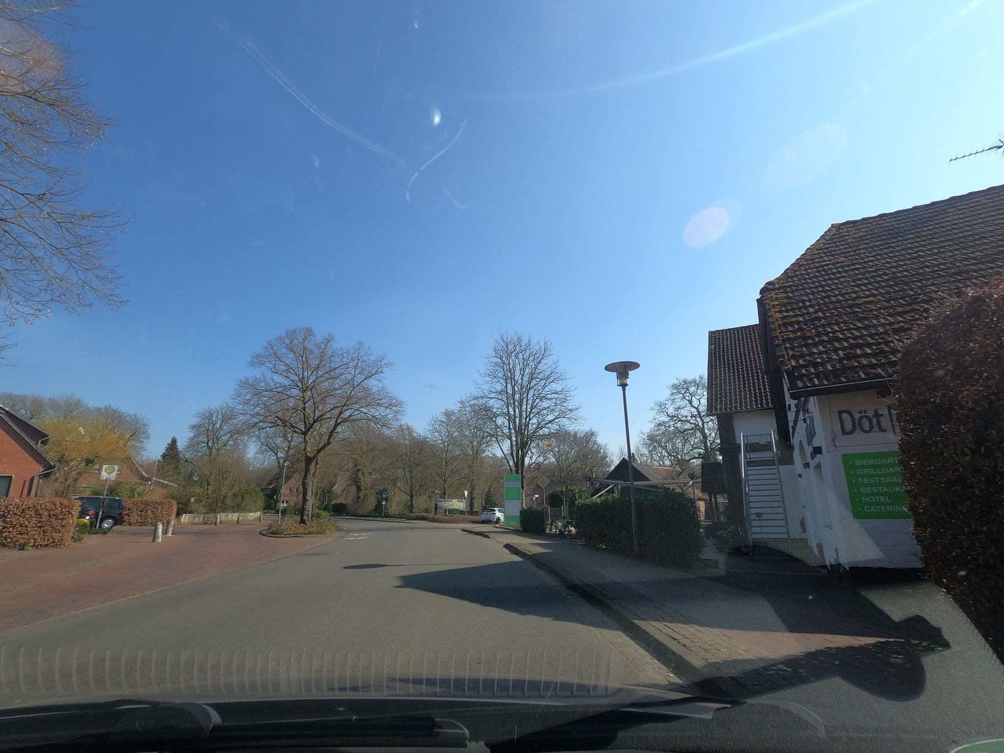 Street view near Dötlinger Hof, Dötlingen — © camdrive2000 (CC BY-SA · Mapillary)