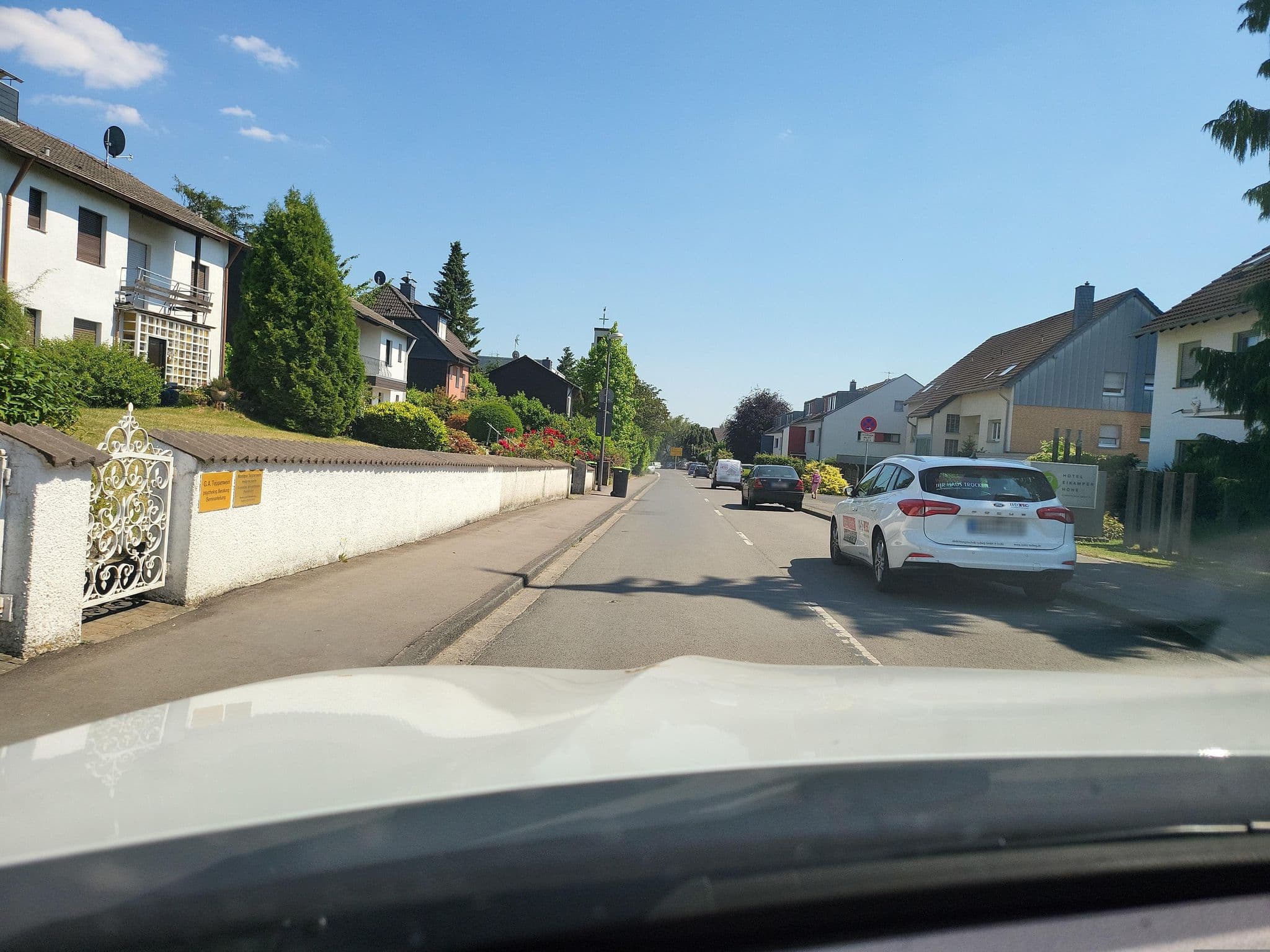 Street view near Hotel Eikamper Hoehe, Odenthal — © DerMaster0815 (CC BY-SA · Mapillary)