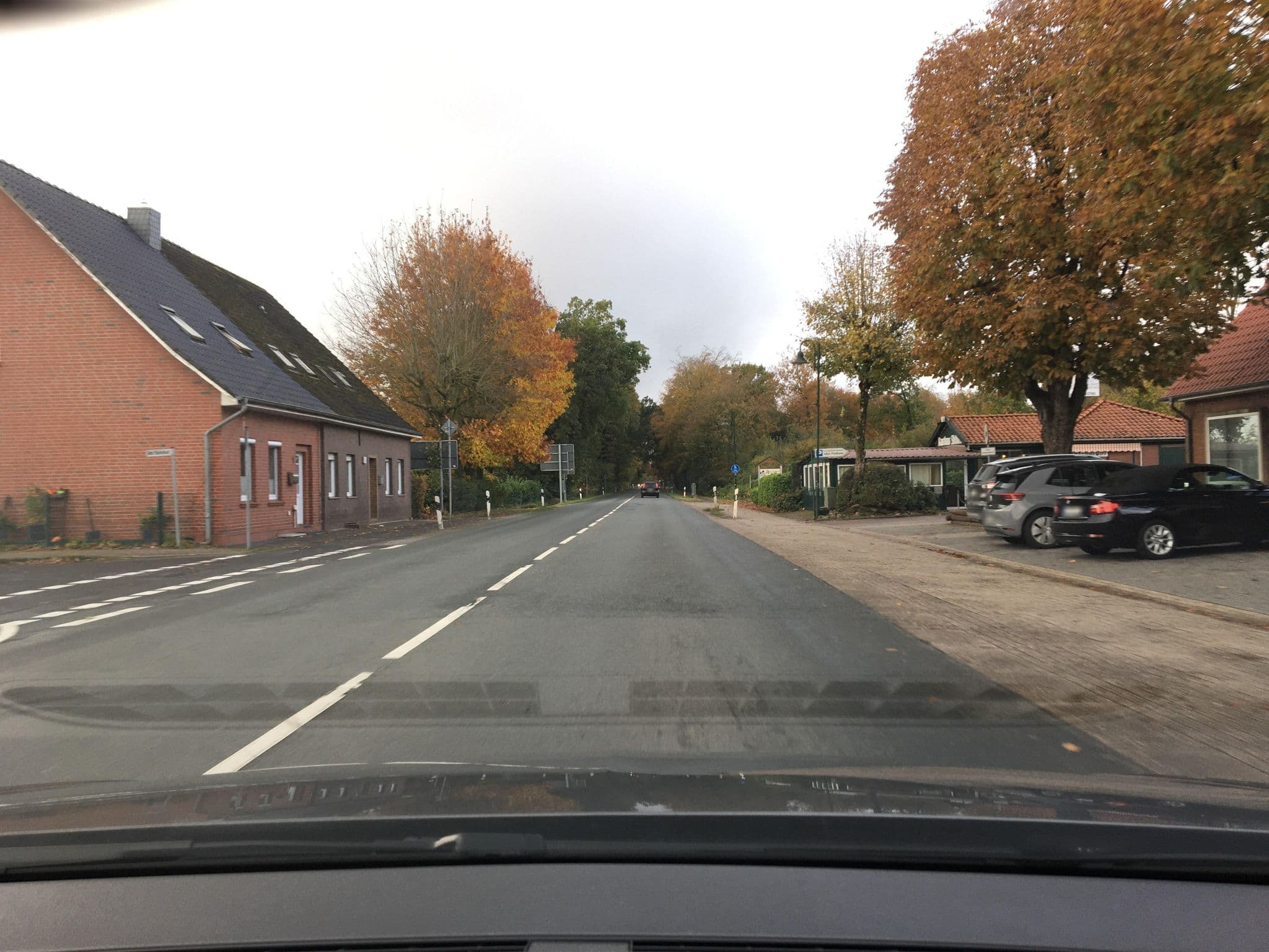 Street view near Altes Posthaus Ahlhorn, Großenkneten — © heetENkoel (CC BY-SA · Mapillary)