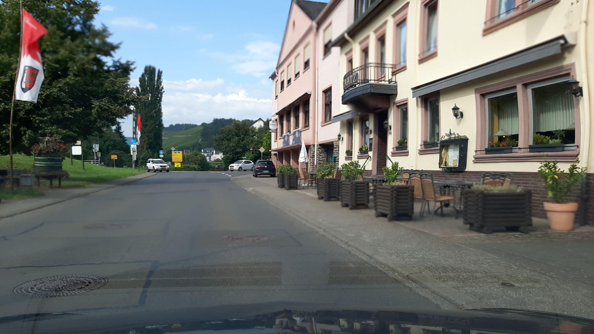 Street view near Hotel Lesura, Lieser — © Lowiekse (CC BY-SA · Mapillary)