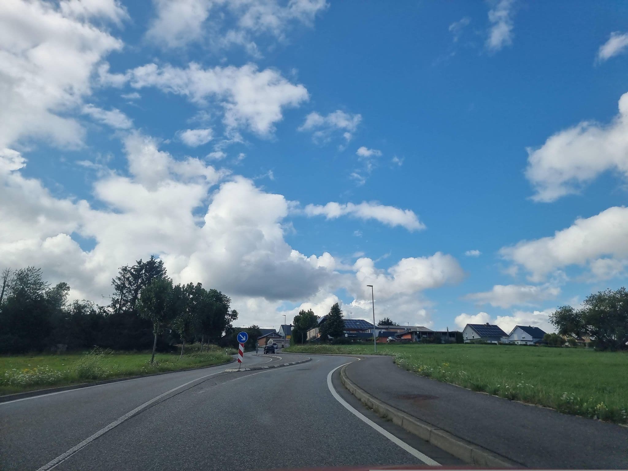 Street view near Pension Diehl, Hoppstädten-Weiersbach — © ma_rt_in (CC BY-SA · Mapillary)