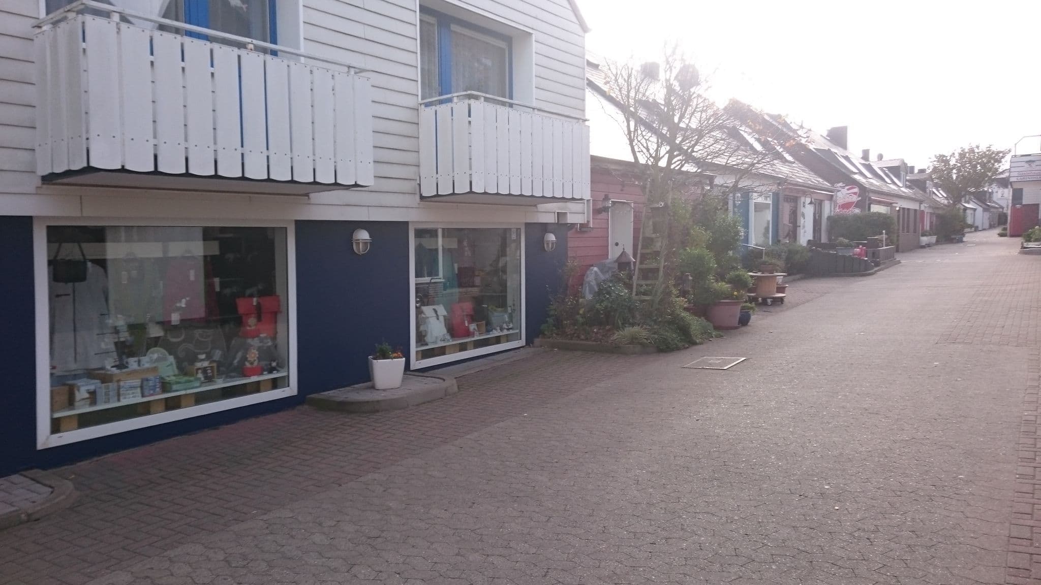 Street view near Wappen von Helgoland, Helgoland — © thx (CC BY-SA · Mapillary)