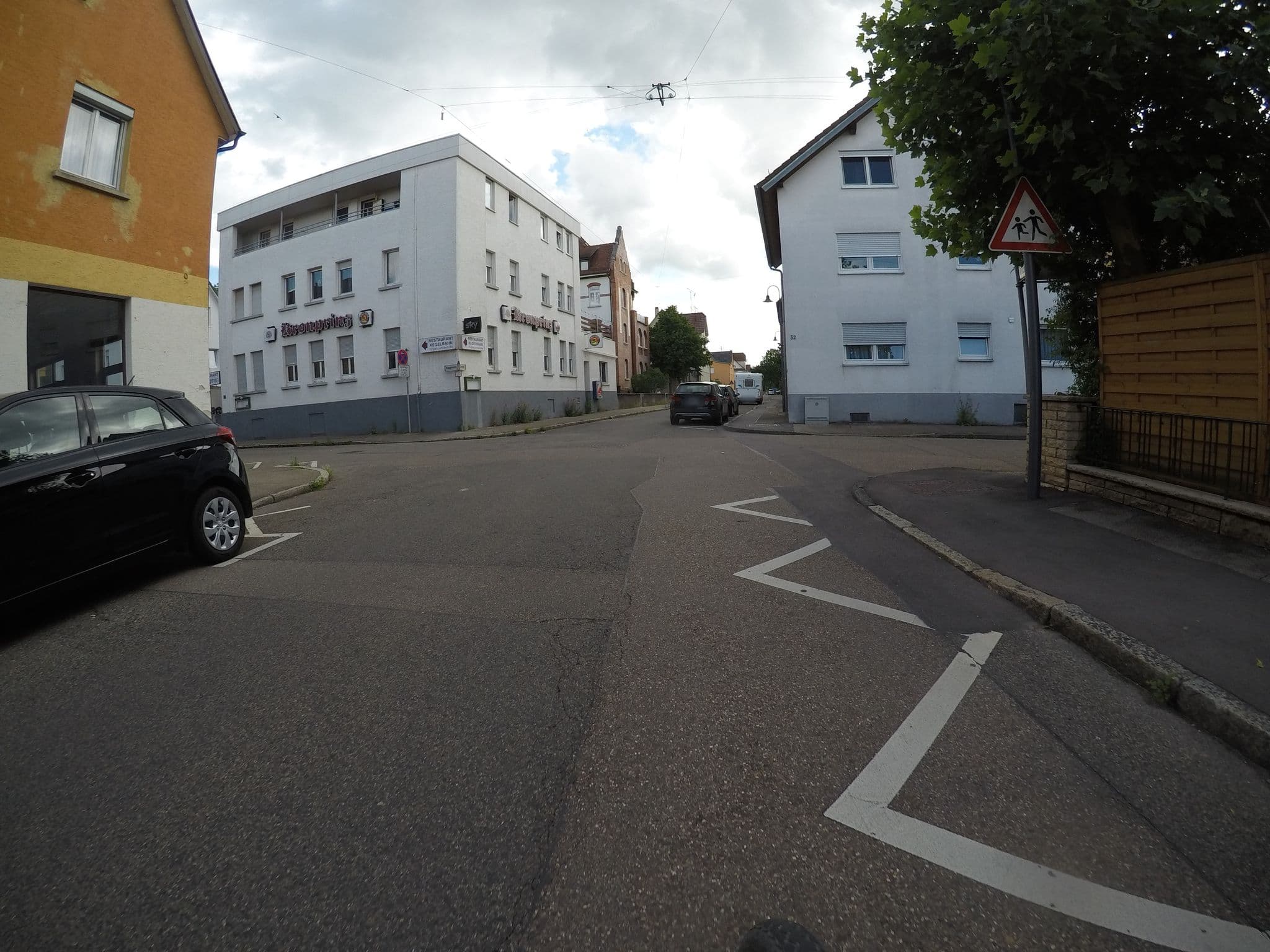 Street view near Kronprinz, Eislingen — © mfa (CC BY-SA · Mapillary)