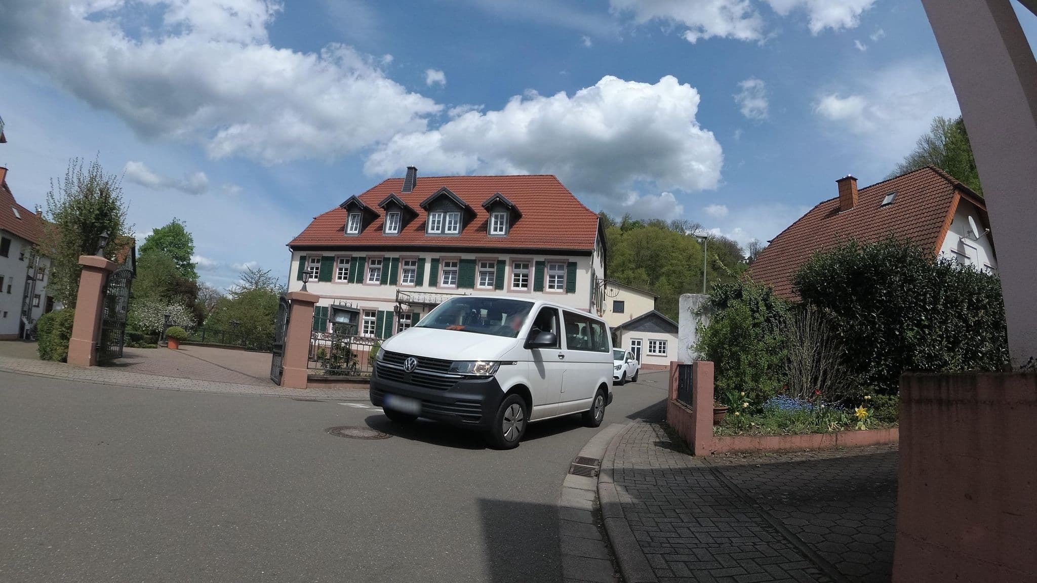Street view near Hotel-Restaurant Ölmühle, Landstuhl — © teddy73 (CC BY-SA · Mapillary)