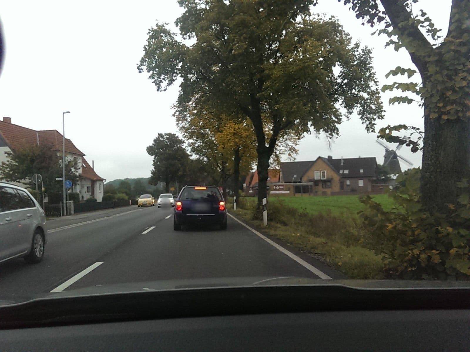 Street view near Pension Haus Dreyer, Bad Nenndorf — © live (CC BY-SA · Mapillary)