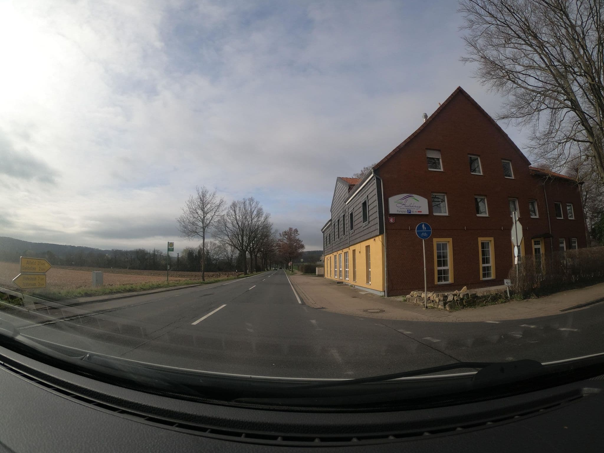Street view near Heidekrug, Diekholzen — © Langfahrer (CC BY-SA · Mapillary)