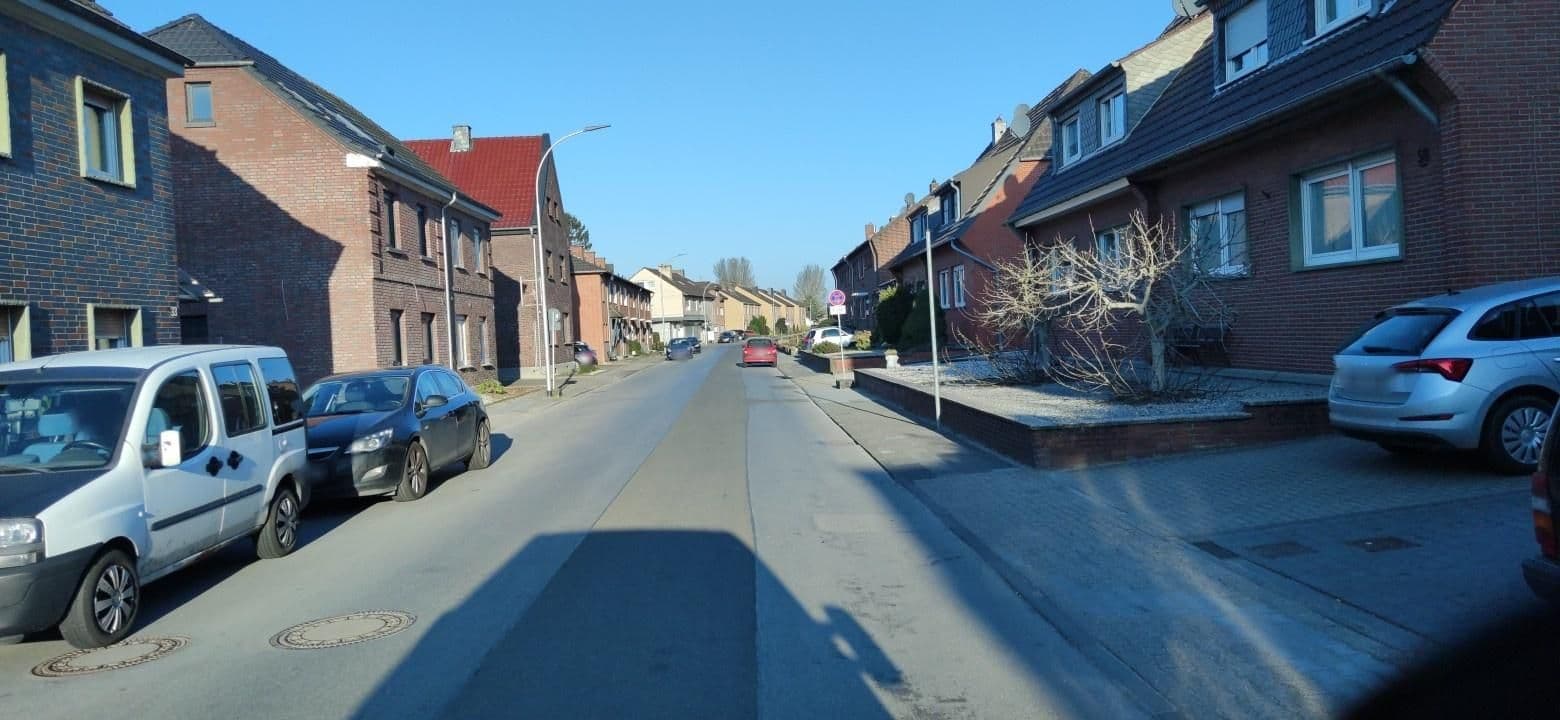 Street view near Ferienwohnung in Straelen, Straelen — © LouCipher (CC BY-SA · Mapillary)