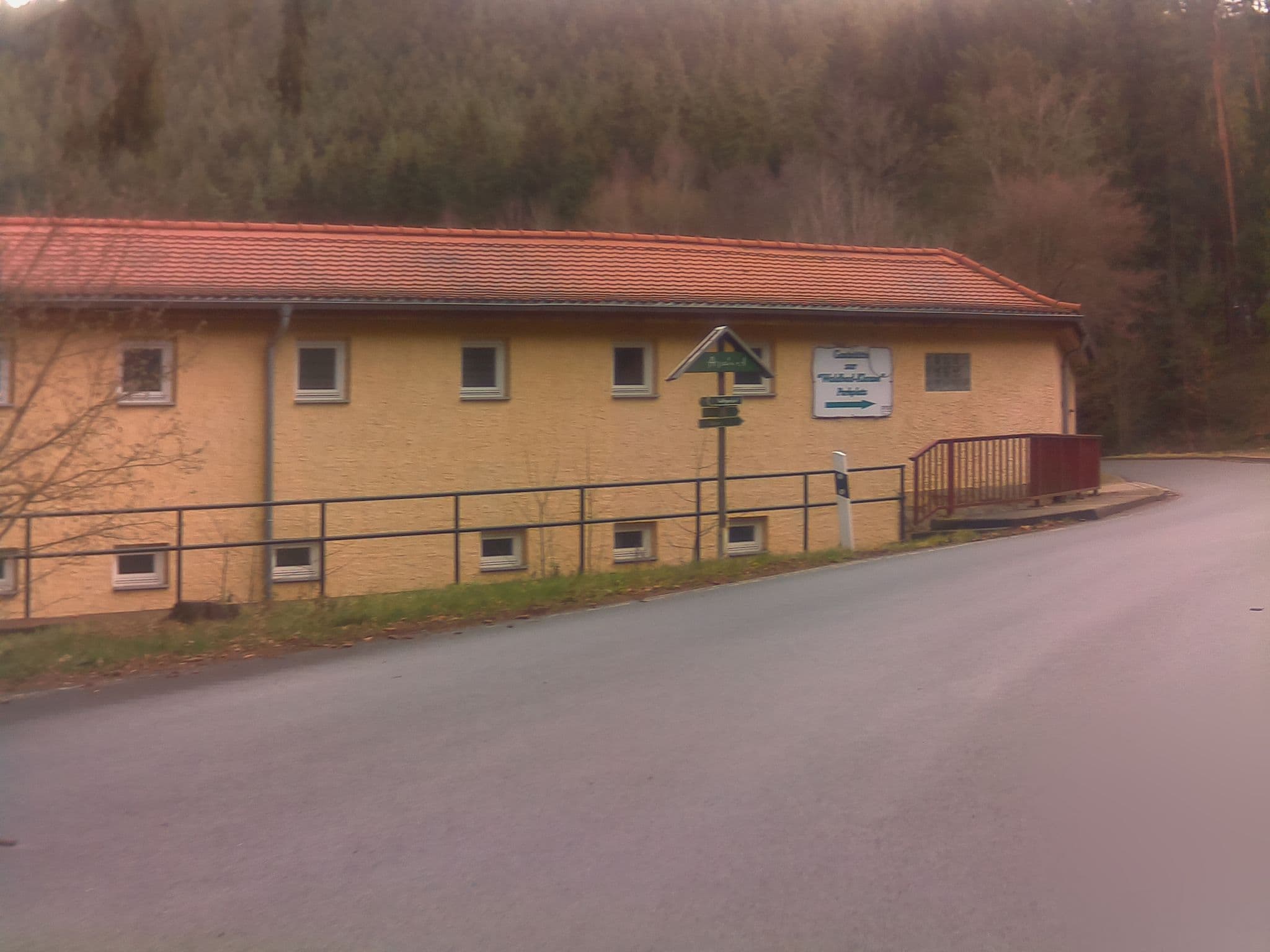 Street view near Wohnmobilstellplatz Auebad, Sitzendorf — © ramap (CC BY-SA · Mapillary)