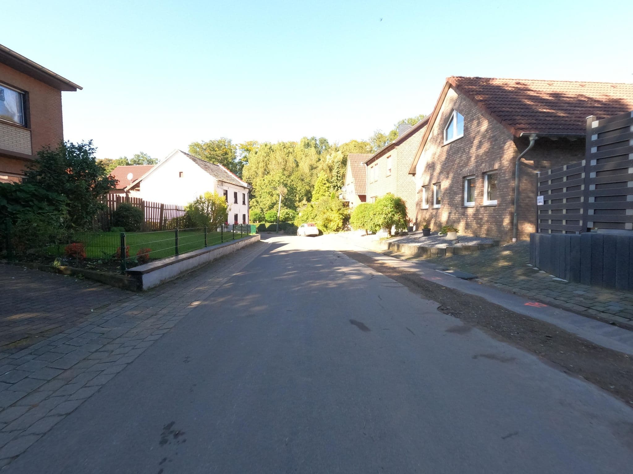 Street view near Pension Walburga Goertz, Hückelhoven — © hektor1989 (CC BY-SA · Mapillary)