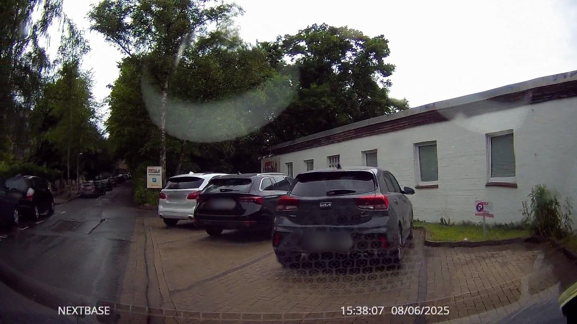 Street view near Boardinghouse CityHome, Bad Salzuflen — © derlipper (CC BY-SA · Mapillary)