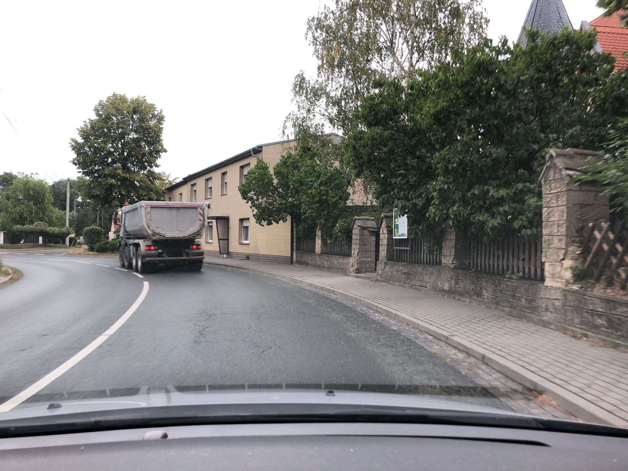 Street view near Hotel Goldener Stern, Nienburg/Saale — © bejotel (CC BY-SA · Mapillary)