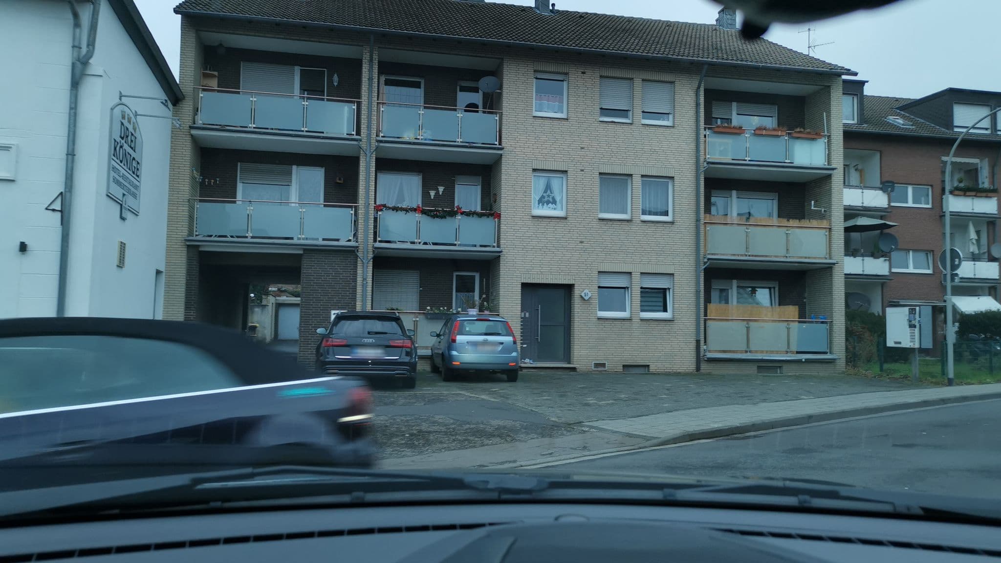 Street view near Drei Könige, Neubrück — © bigpapa2908 (CC BY-SA · Mapillary)