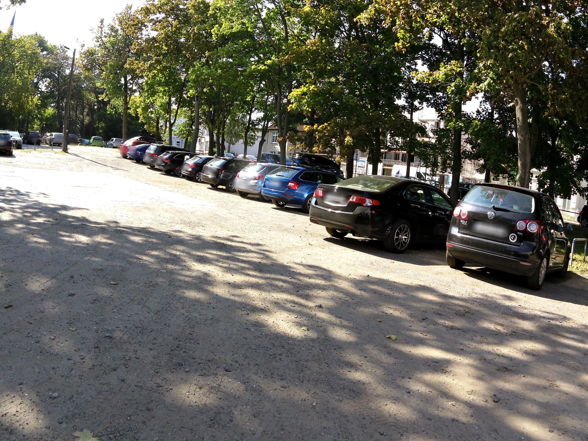 Street view near Villa Möve, Seebad Heringsdorf — © zoegglmeyr (CC BY-SA · Mapillary)