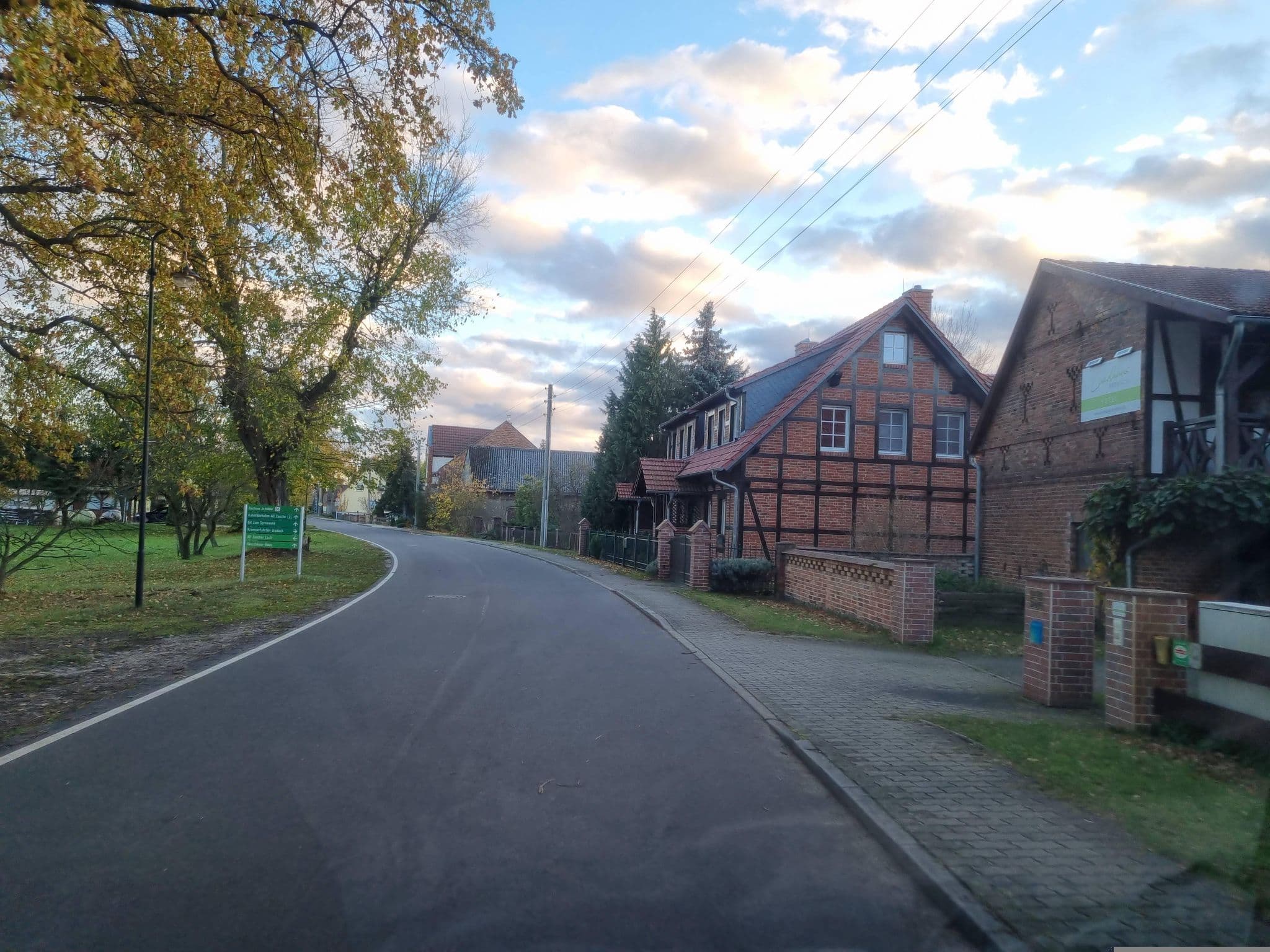 Street view near Hotel Landhaus Brodack, Neu Zauche — © dsmm (CC BY-SA · Mapillary)