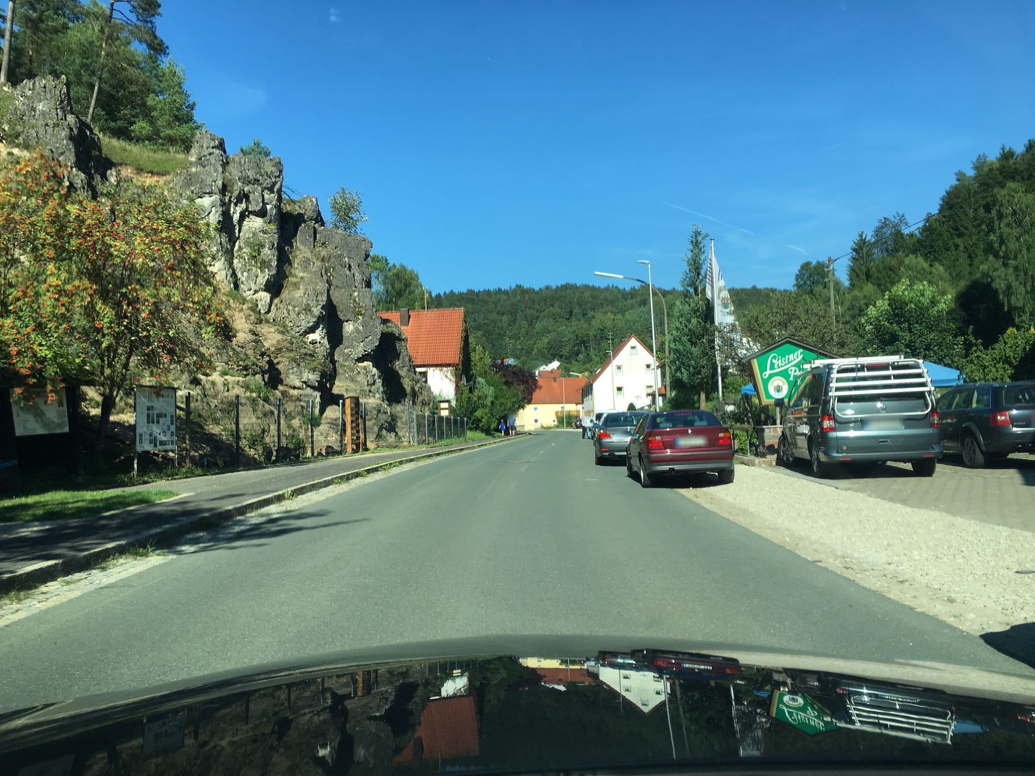 Street view near Café-Pension Leistner, Obertrubach — © derzornigemarkus (CC BY-SA · Mapillary)