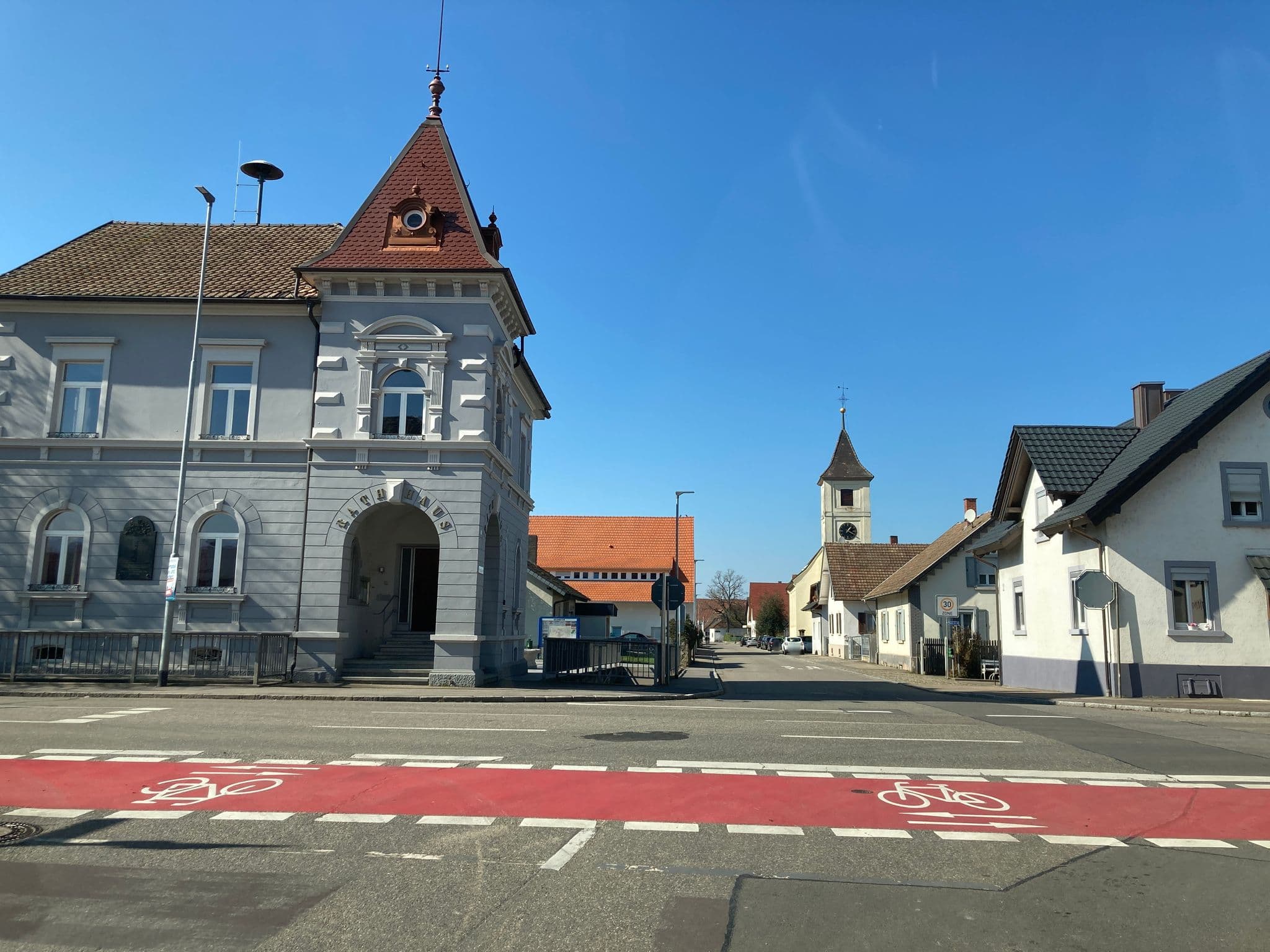 Street view near Landgasthof zum Schwanen, Buggingen — © tasmaniadevil (CC BY-SA · Mapillary)