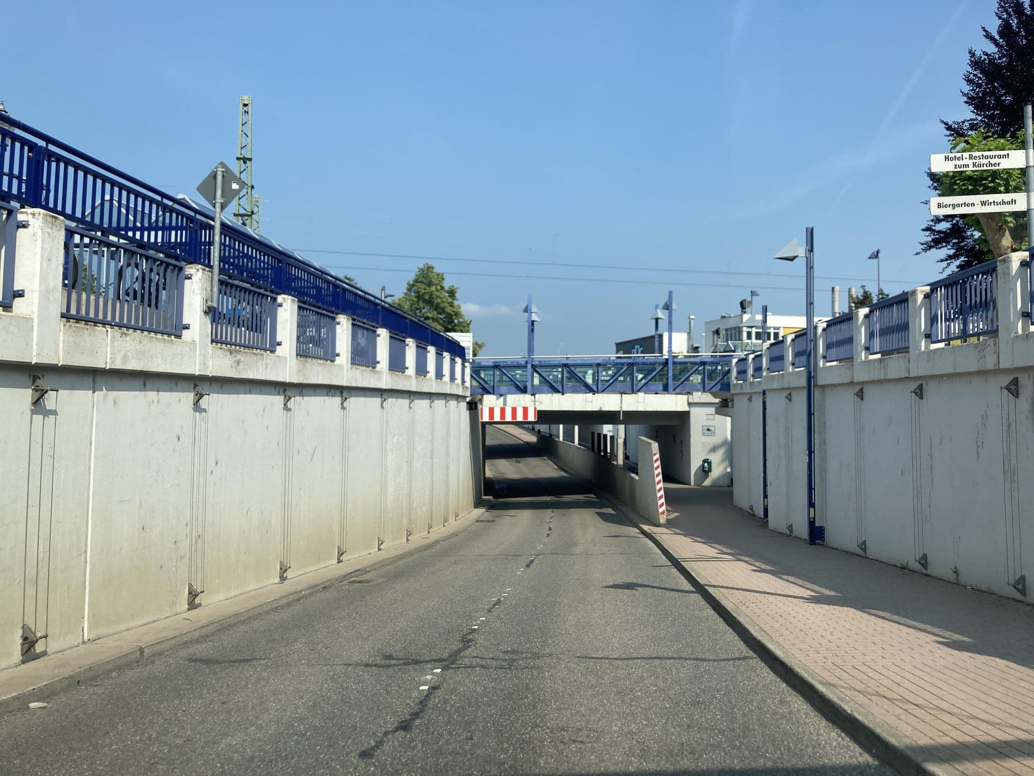 Street view near Kärcherhalle, Jöhlingen — © tasmaniadevil (CC BY-SA · Mapillary)