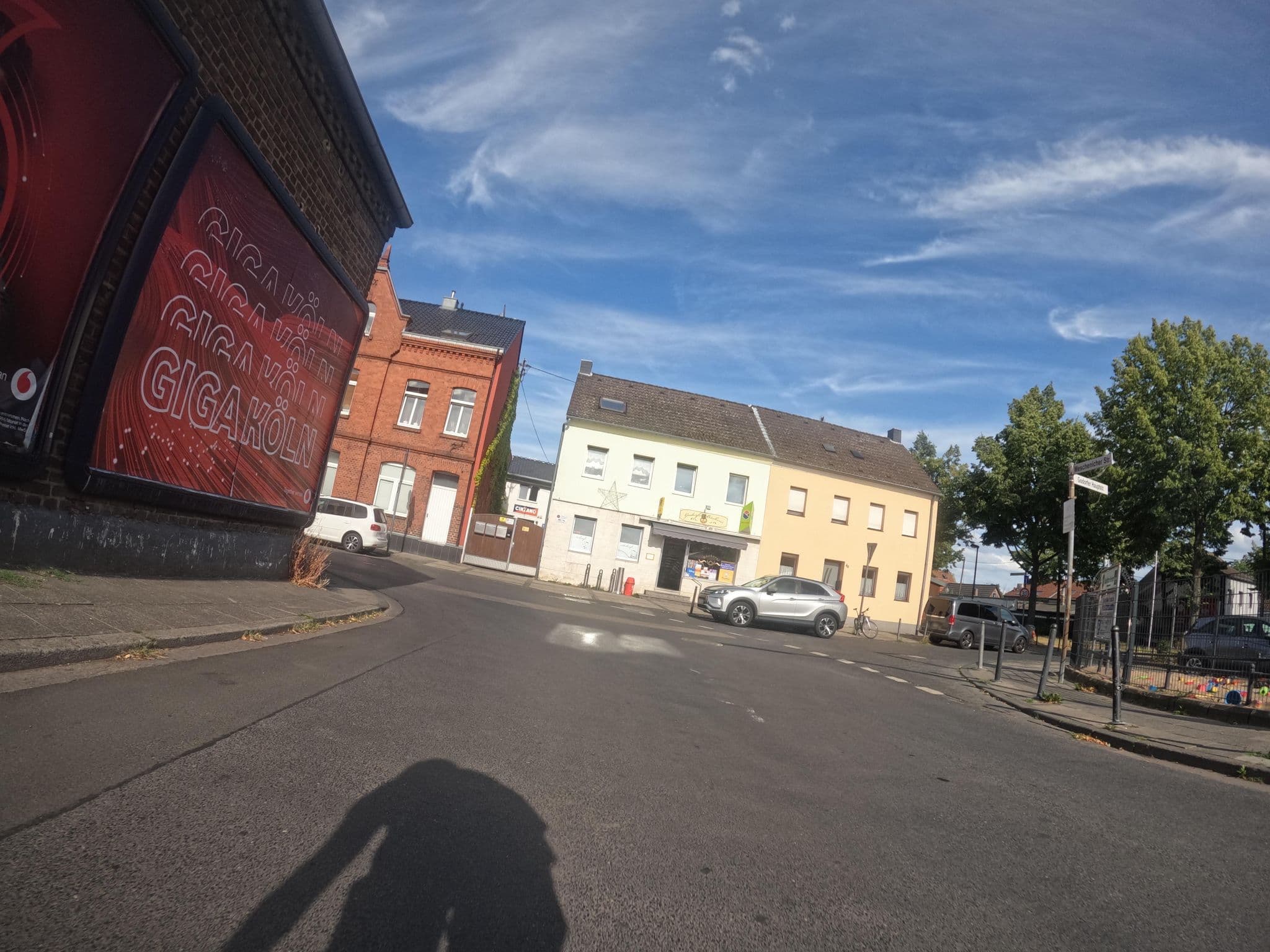 Street view near Hotel Godorfer Mühle, Wesseling — © marccologne (CC BY-SA · Mapillary)