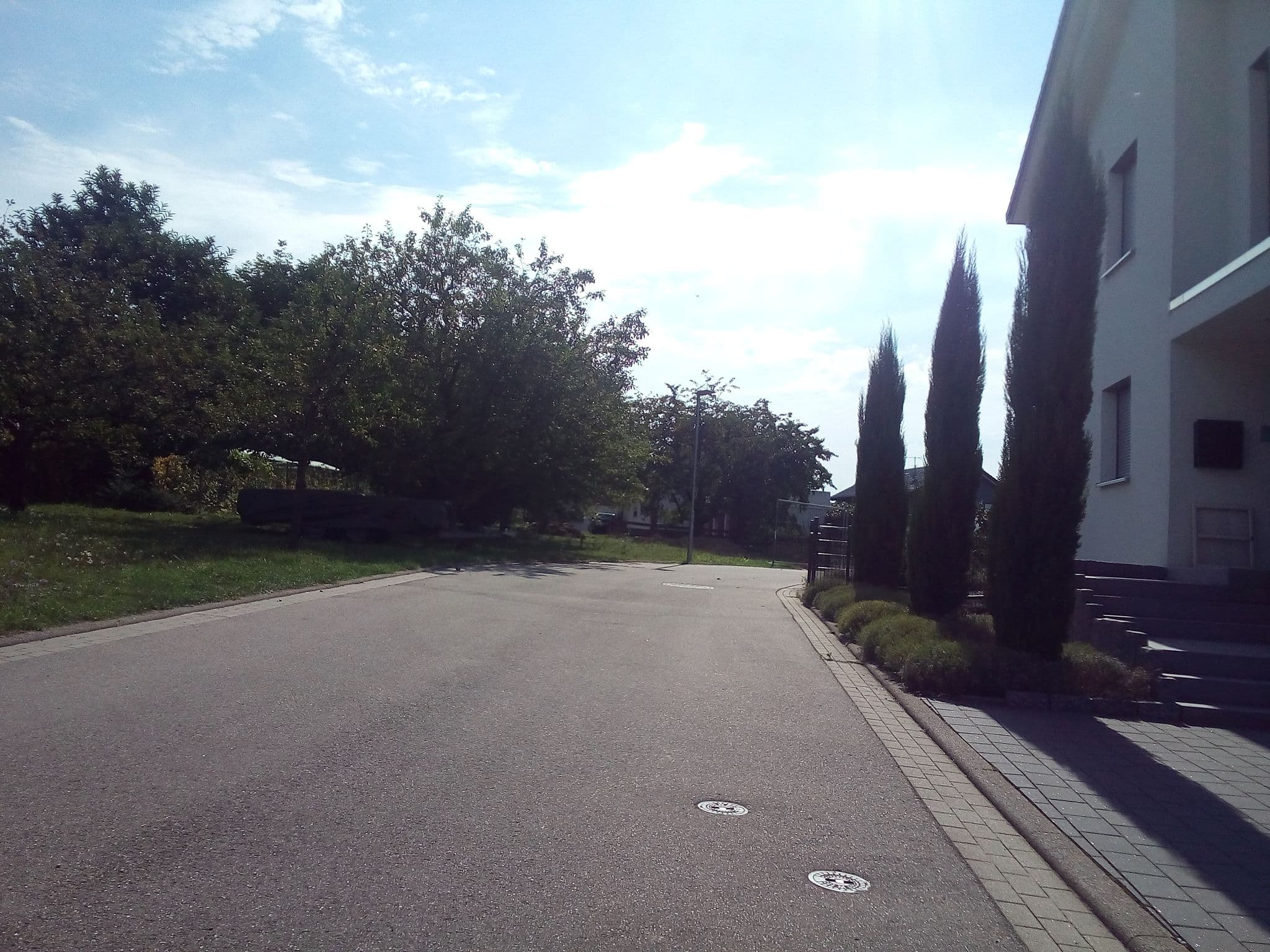 Street view near Gästehaus im Wiesengrund, Lauf — © karthoo (CC BY-SA · Mapillary)