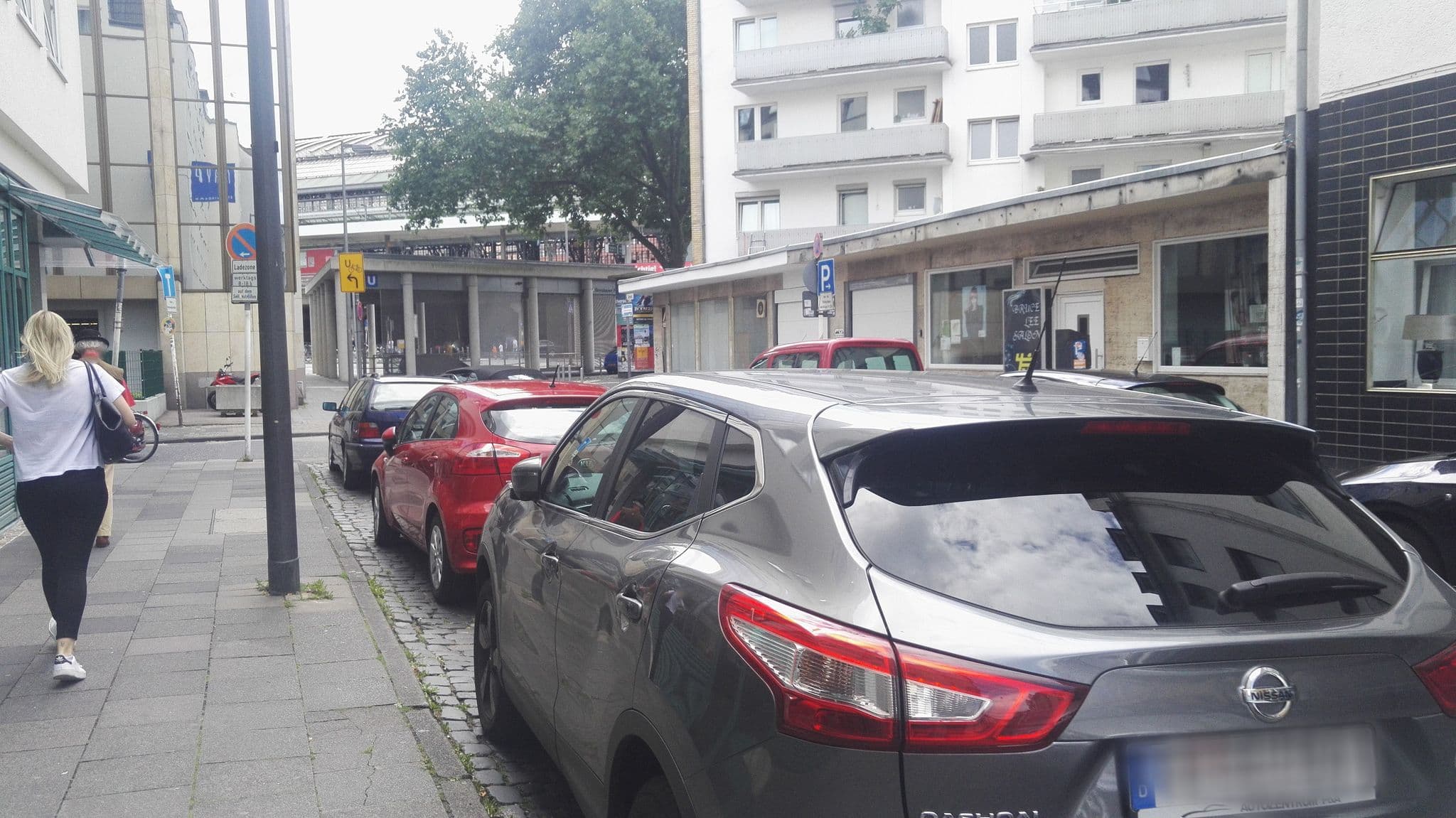 Street view near Hotel Domspitzen, Altstadt Nord — © aceini (CC BY-SA · Mapillary)