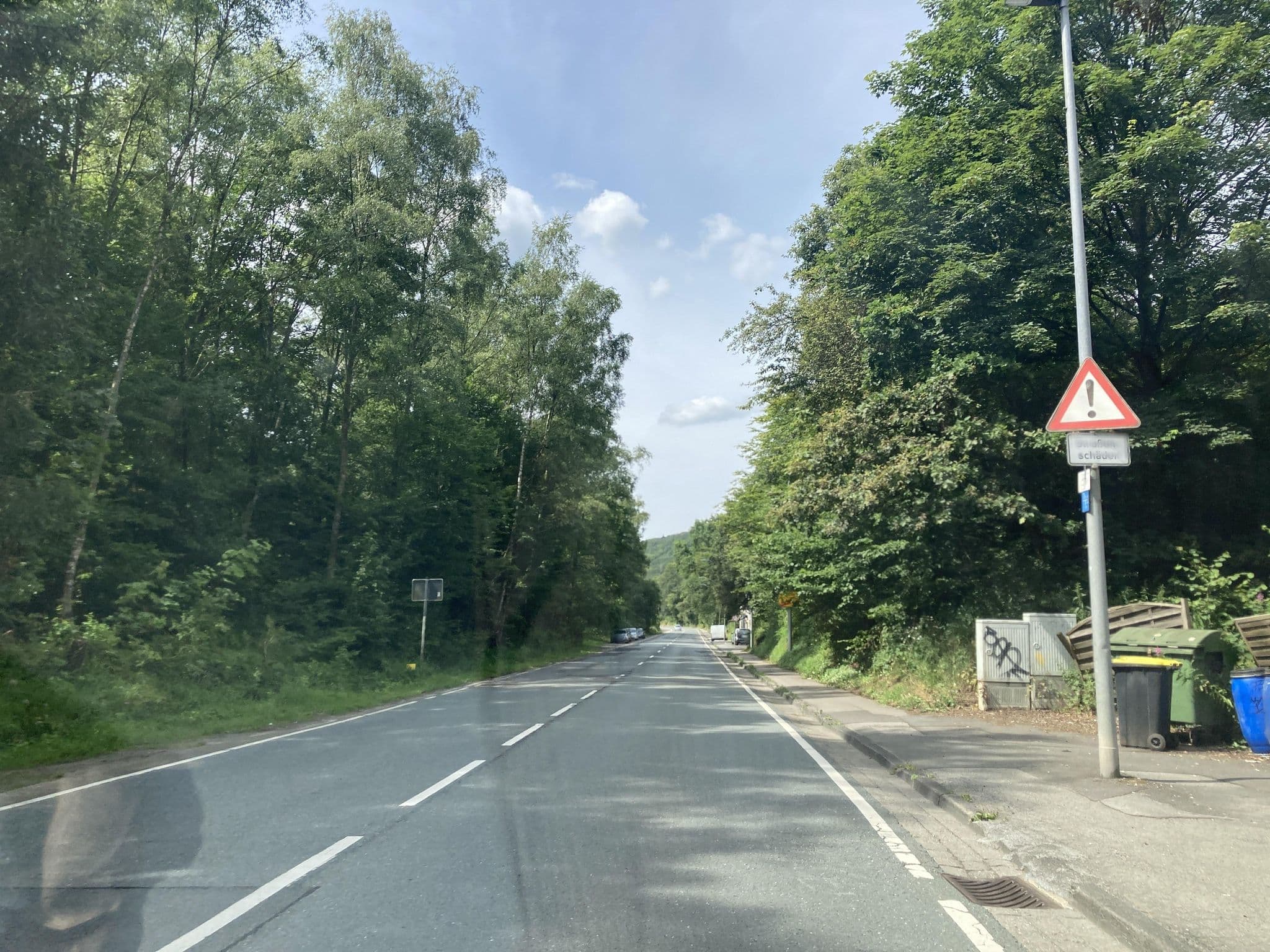 Street view near Rathmecker Grill - Essen Trinken Schlafen, Lüdenscheid — © tasmaniadevil (CC BY-SA · Mapillary)
