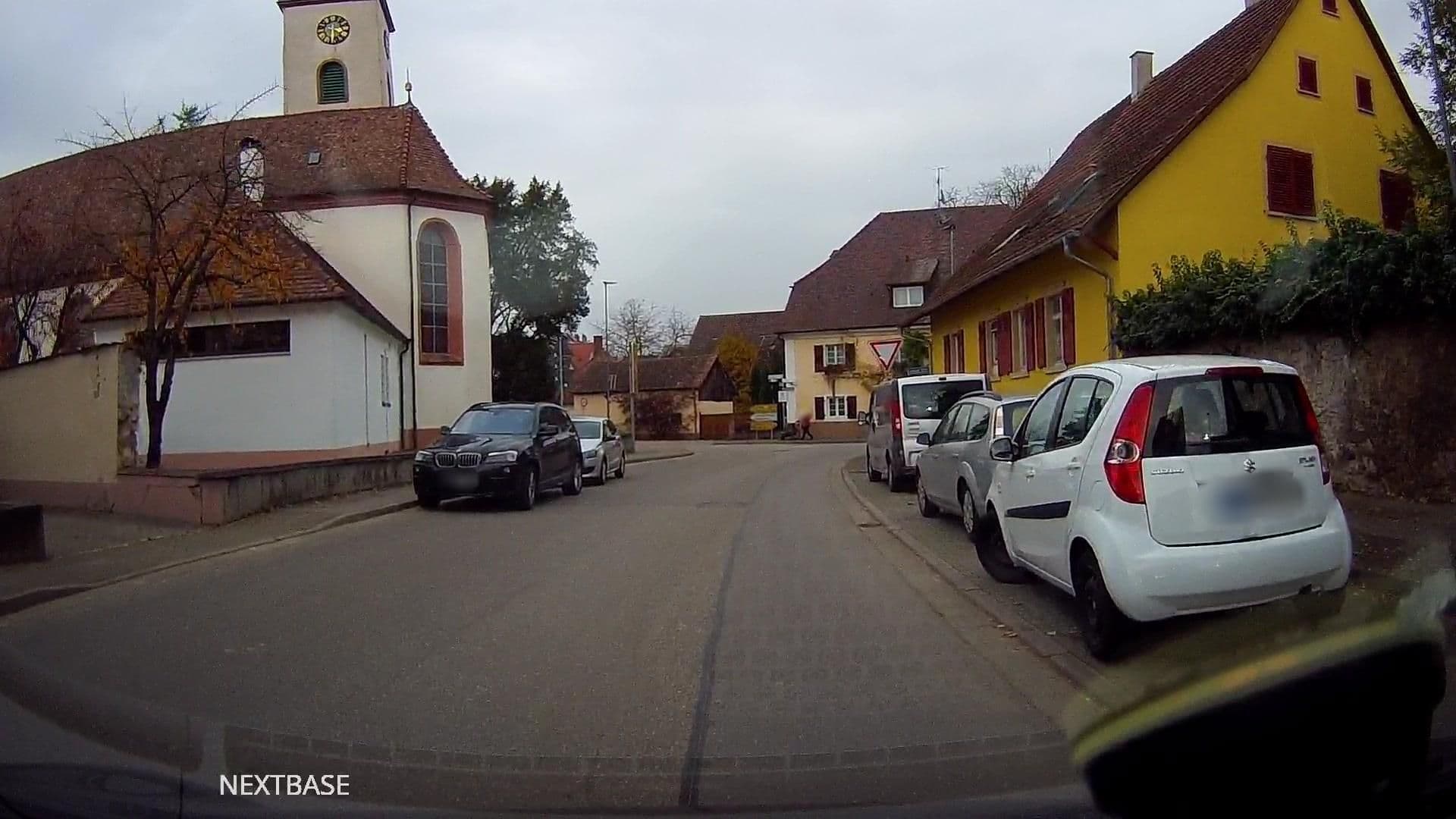 Street view near Ferienhaus Familie Kriha, Merdingen — © derlipper (CC BY-SA · Mapillary)