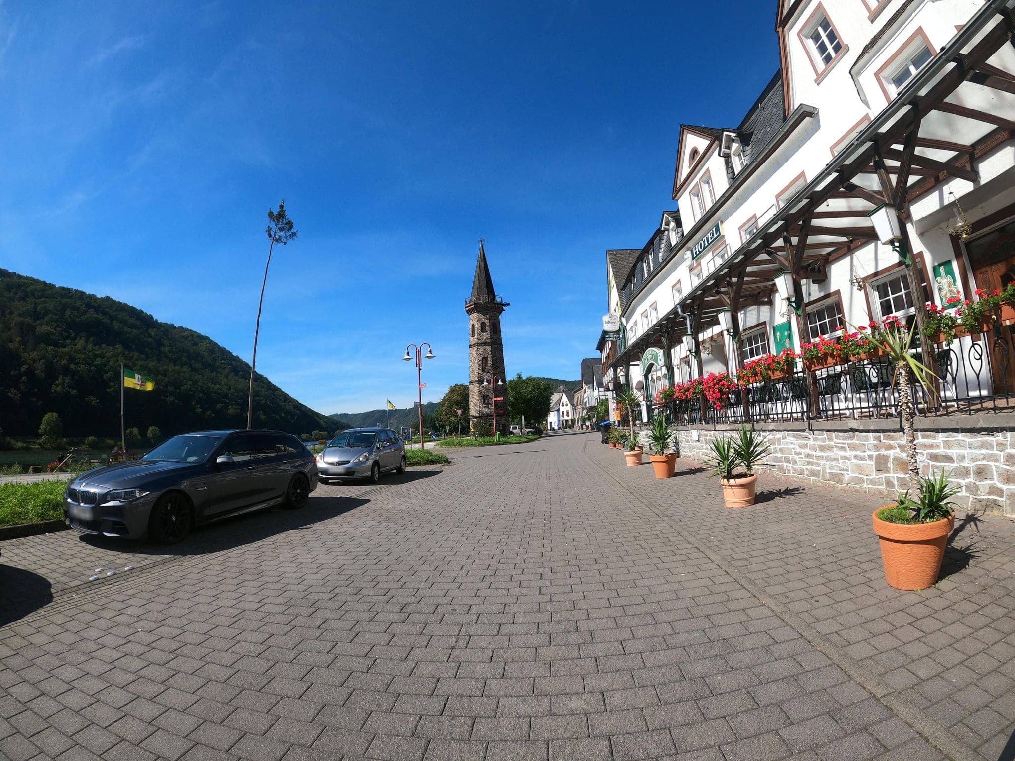 Street view near Ibis, Löf — © VIA_KK (CC BY-SA · Mapillary)