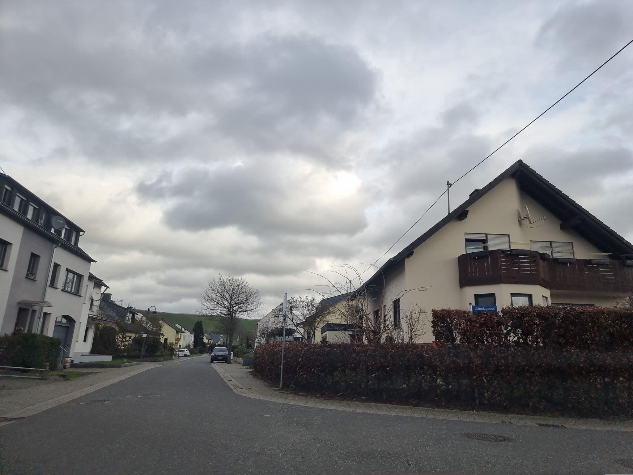 Street view near Weingut Ferres, Osann-Monzel — © ma_rt_in (CC BY-SA · Mapillary)