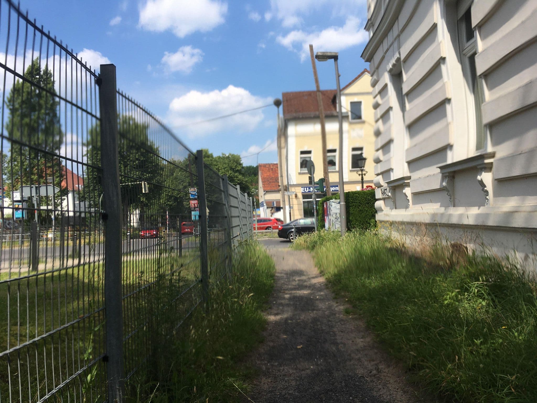 Street view near Hotel-Restaurant Alt Karow, Karow — © carlheinz (CC BY-SA · Mapillary)