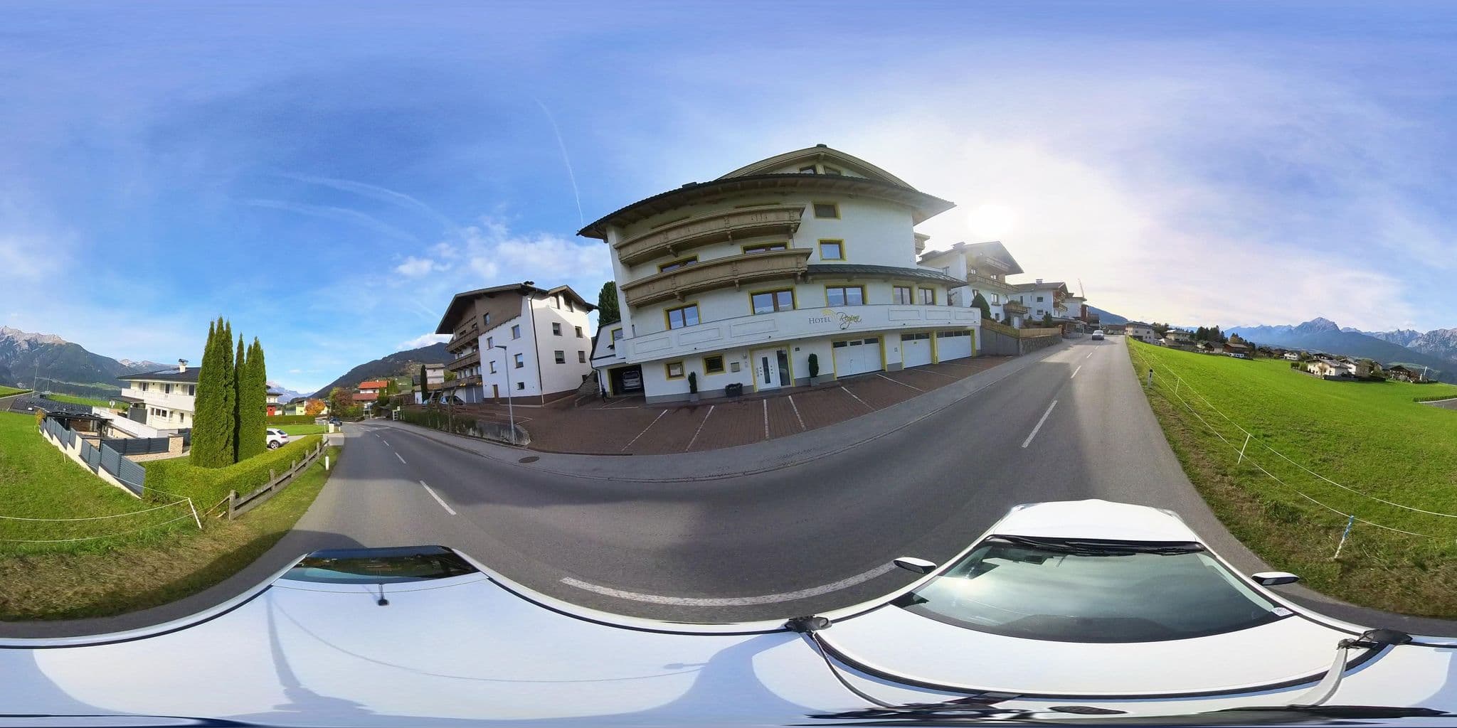Street view near Hotel Garni Regina, Weerberg — © osmplus_org (CC BY-SA · Mapillary)