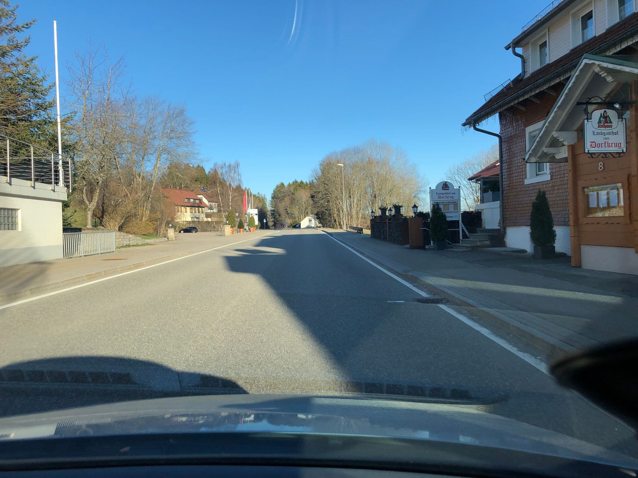 Street view near Landgasthof Dorfkrug, Häusern — © stefan005 (CC BY-SA · Mapillary)